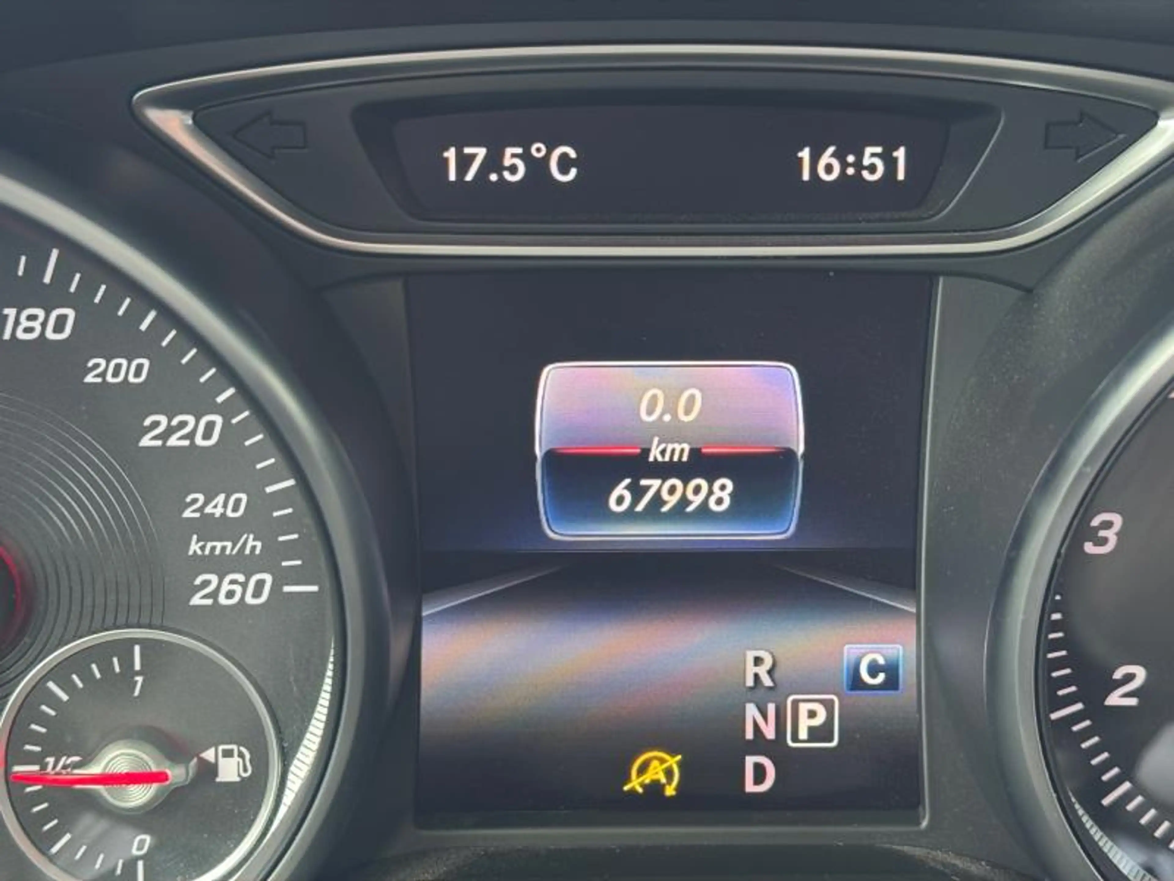 Mercedes-Benz GLA 180 EDITION/AMG-line/Auto./CAMERA 360°/1 YEAR WARRANTY — photo 9