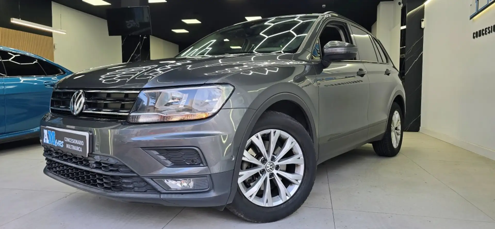 Volkswagen Tiguan 1.4 TSI Tech&Go 92kW Gris - 2
