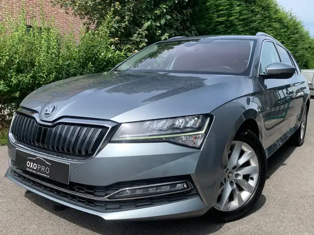 Skoda Superb PHEV 1.4 TSI 218 CV / PLUG-IN HYBRID / BI-XÉNON / GPS / PRIX À EMPORTER