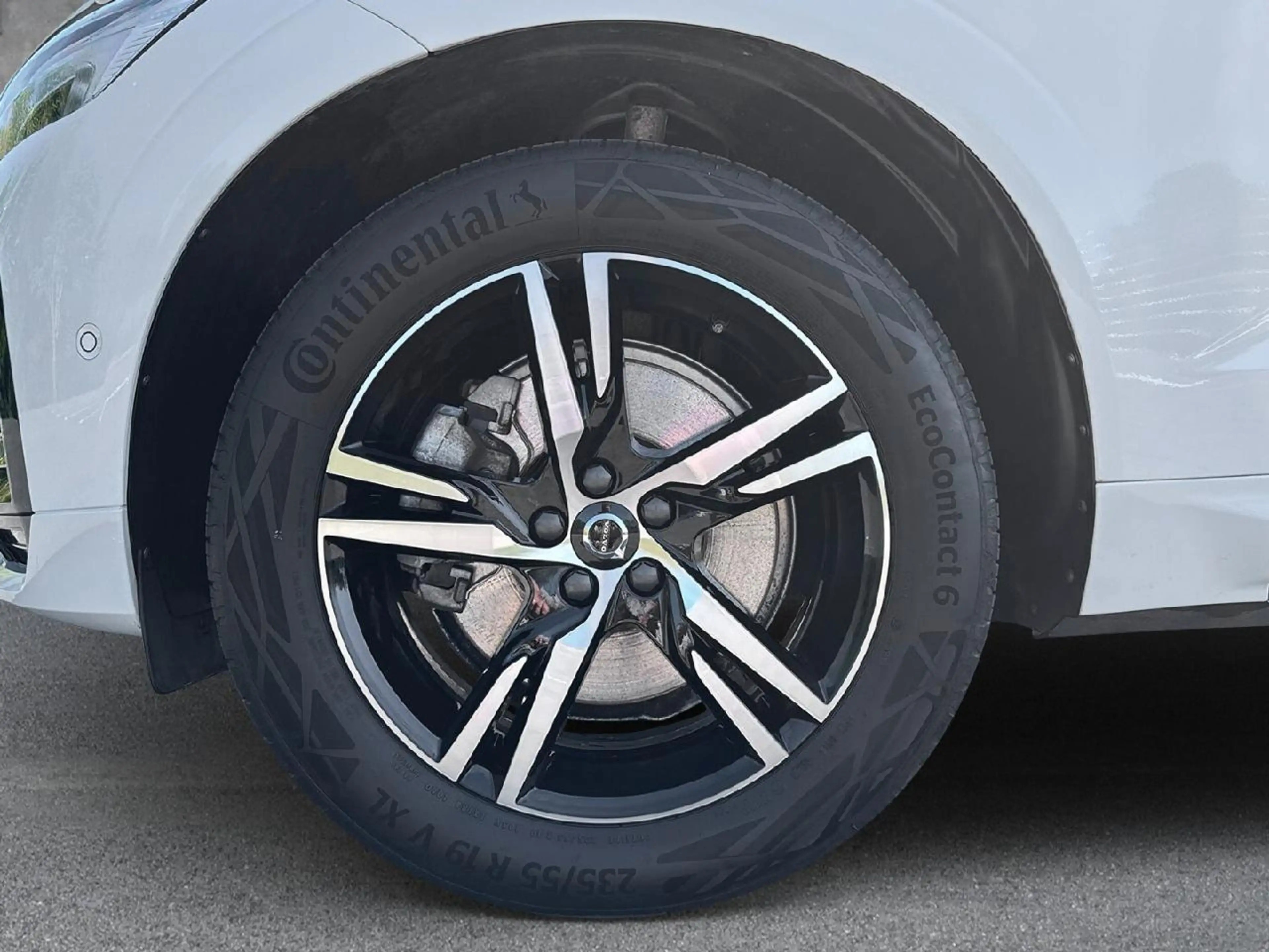 Volvo XC60 B4 Diesel R Design — photo 6