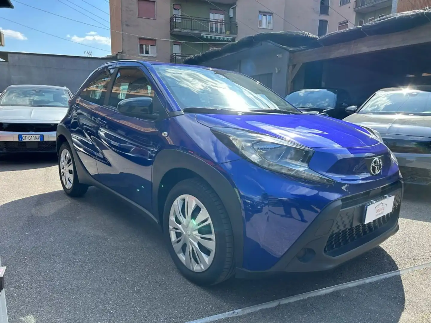 Toyota Aygo X 1.0 VVT-i 72 CV 5 porte Active *PREZZO PROMO* Bleu - 2