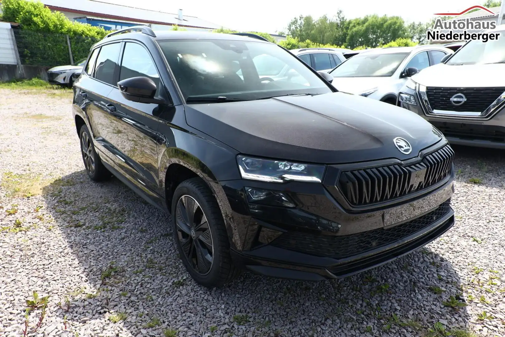 Skoda Karoq Sportline DSG Sportl Matrix Nav 360 Canton ACC ... Schwarz - 2