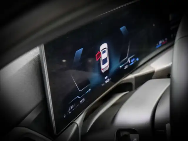 BMW 3 Series view 21