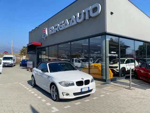 BMW 118 d Cabrio 2.0 Attiva 143cv