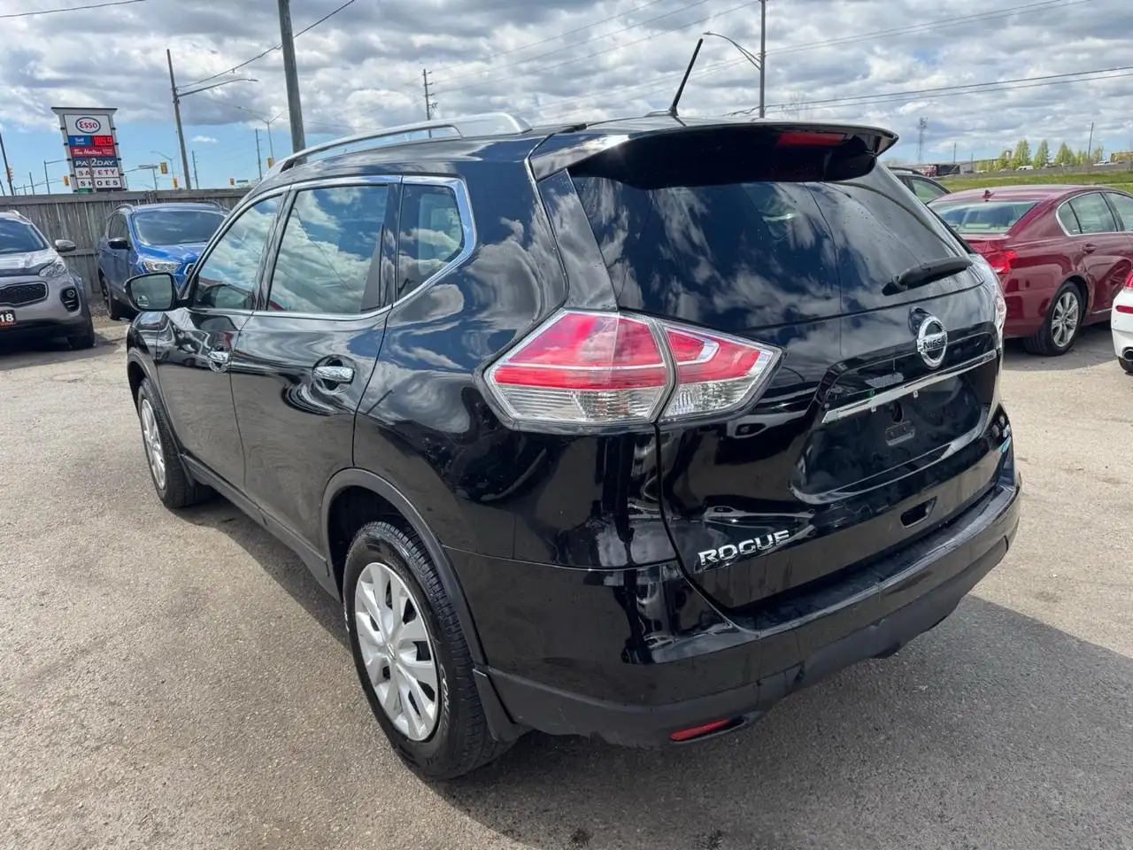 Nissan Rogue снимка Nissan Rogue