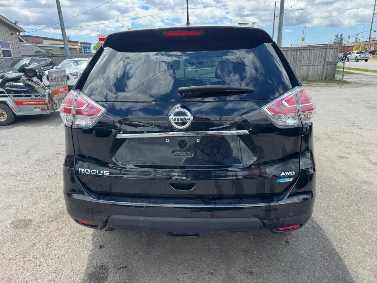 Nissan Rogue снимка Nissan Rogue