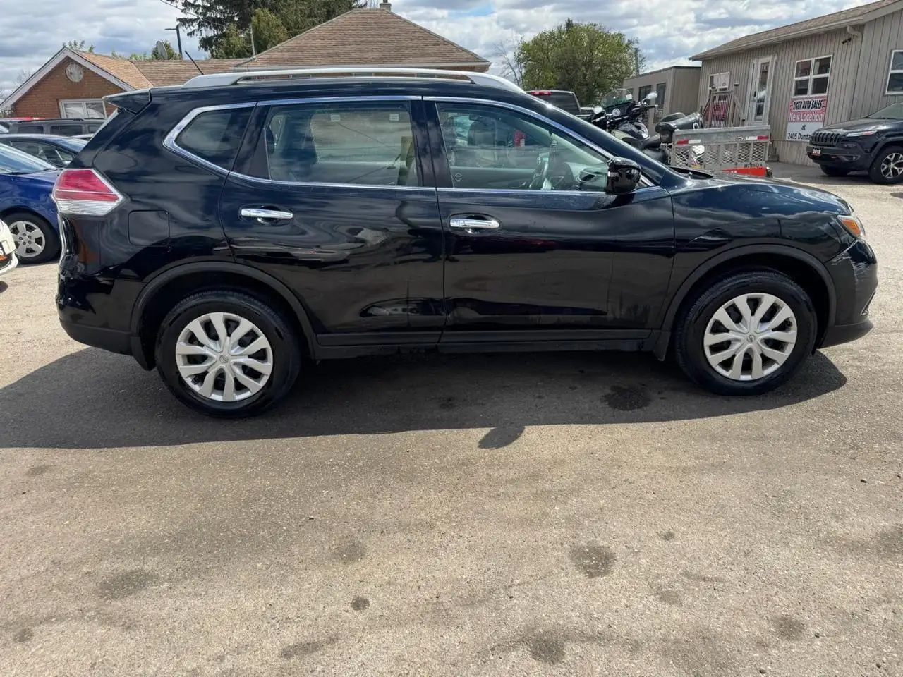 Nissan Rogue снимка Nissan Rogue