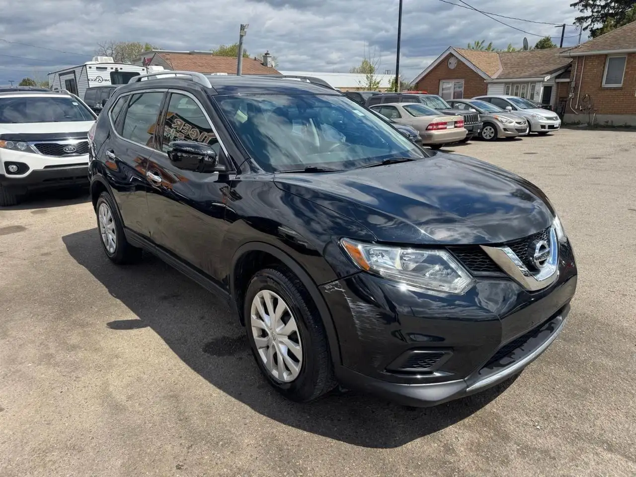 Nissan Rogue снимка Nissan Rogue