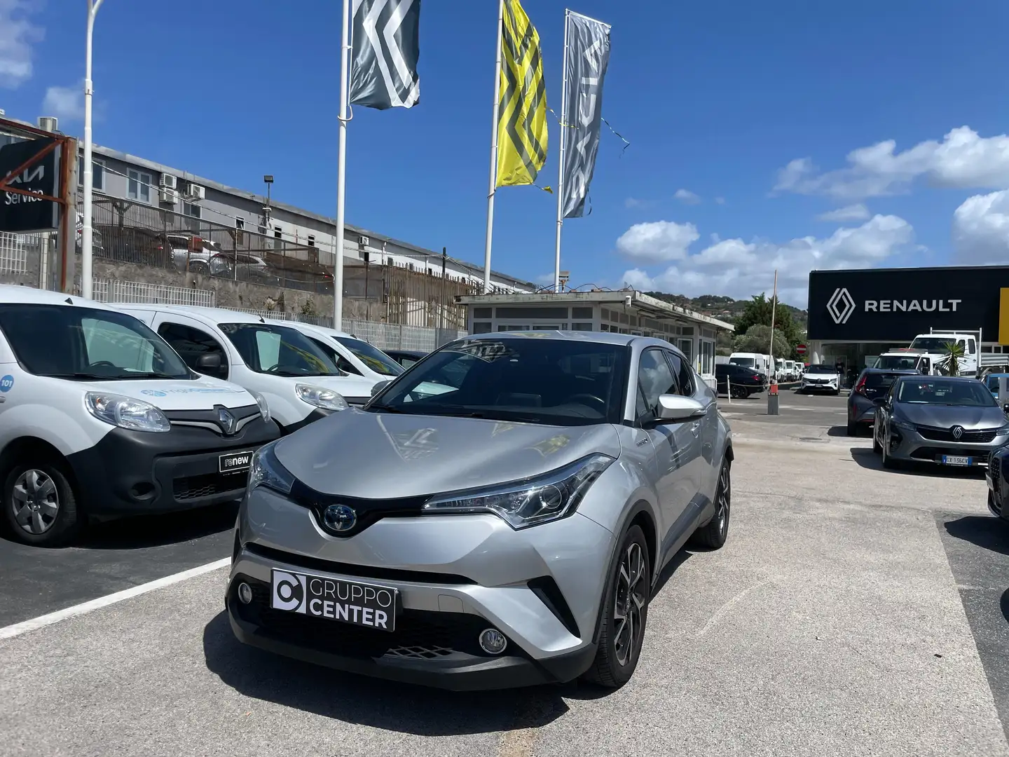 Toyota C-HR C-HR1.8h Style 2wd e-cvt my19 Argento - 1