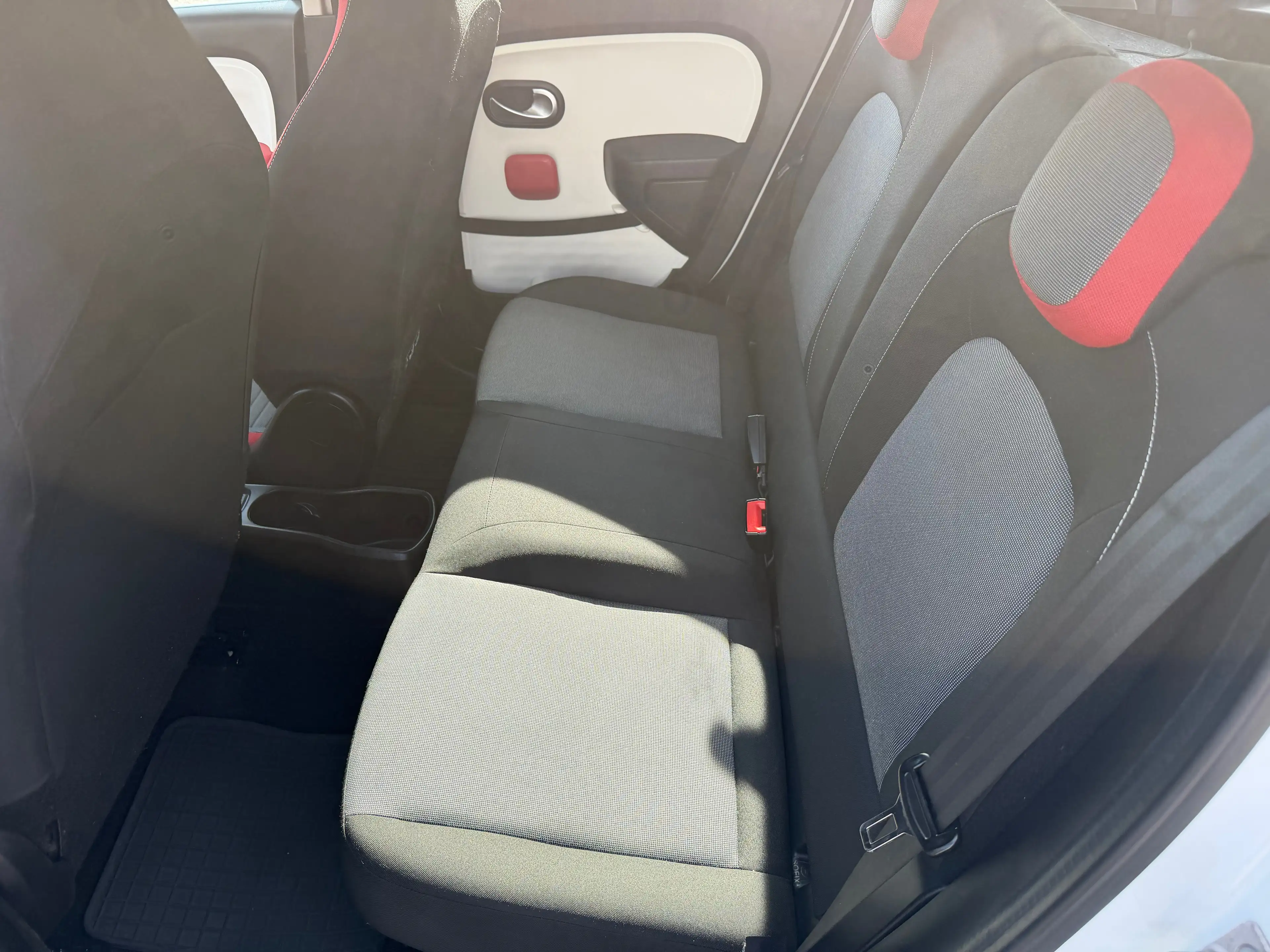 Renault Twingo Twingo 0.9 TCe Energy Intens S*Garantie 1an* — photo 7
