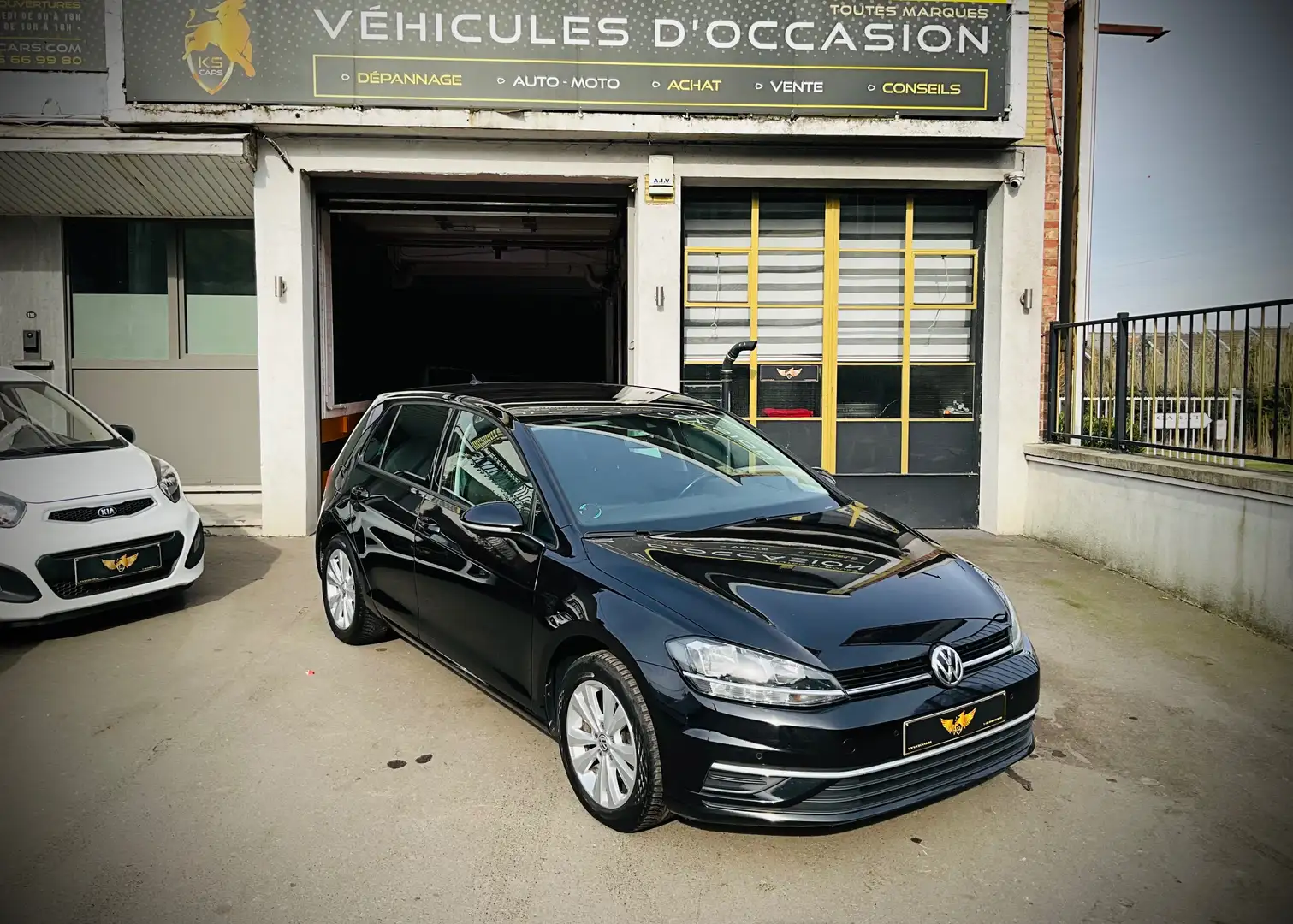 Volkswagen Golf 1.6 SCR TDi Highline !!! OFFRE DU MOIS !!! Noir - 1