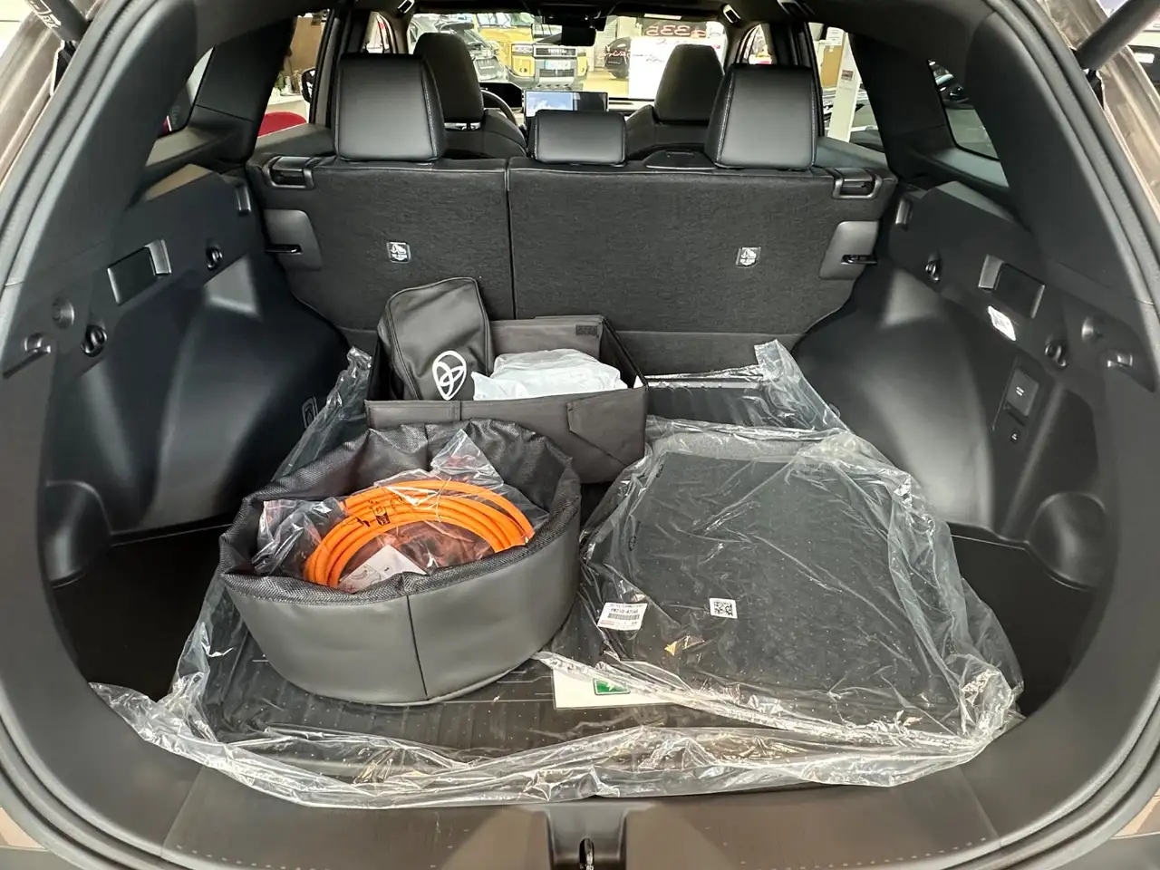 Toyota bZ4X Touring AWD Lounge ACC+LED+Navi+Pano+SD+SHZ 12