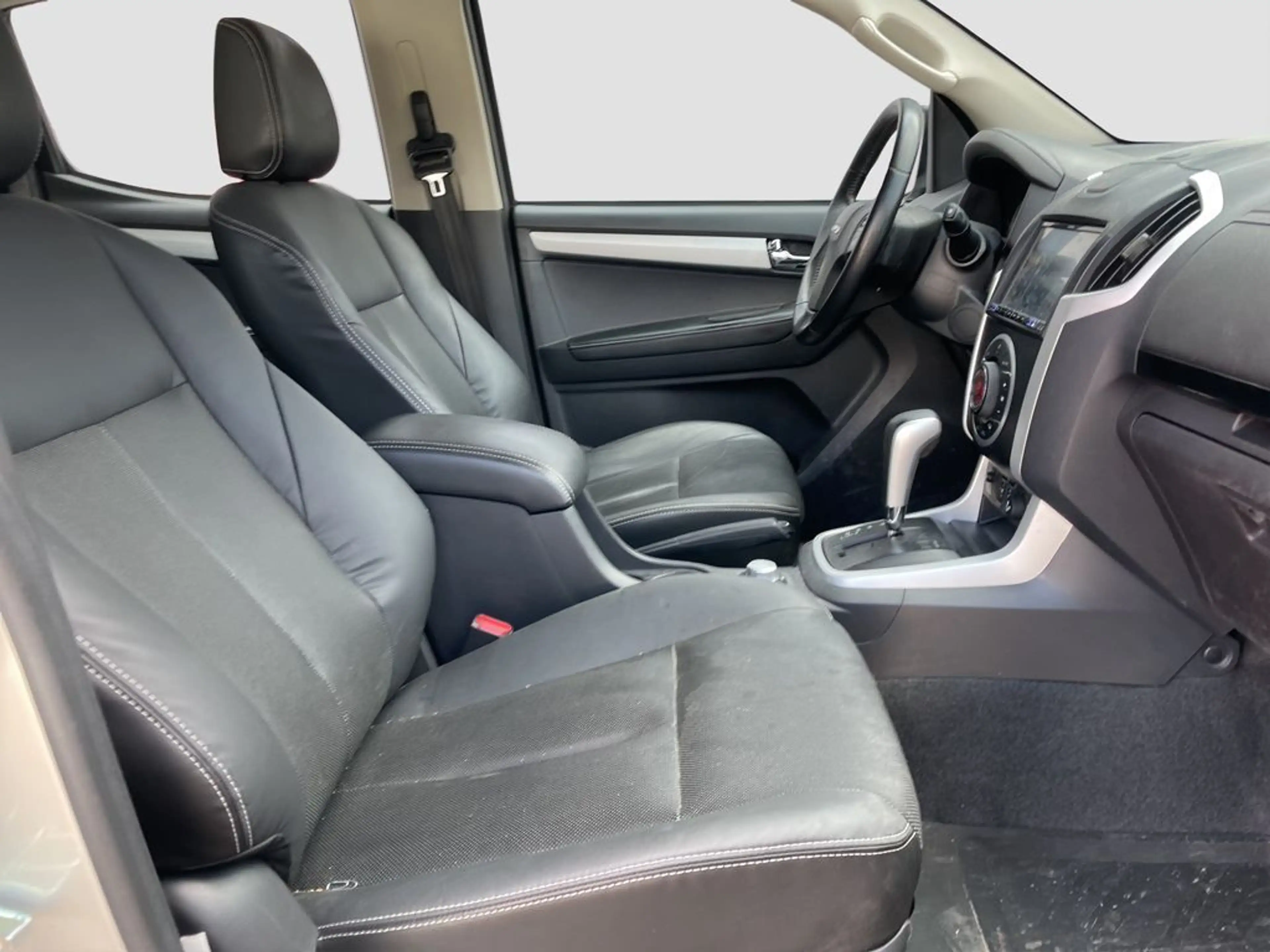 Isuzu D-Max Isuzu D-Max Double Cab 4WD LS Aut. 163 PS — photo 6