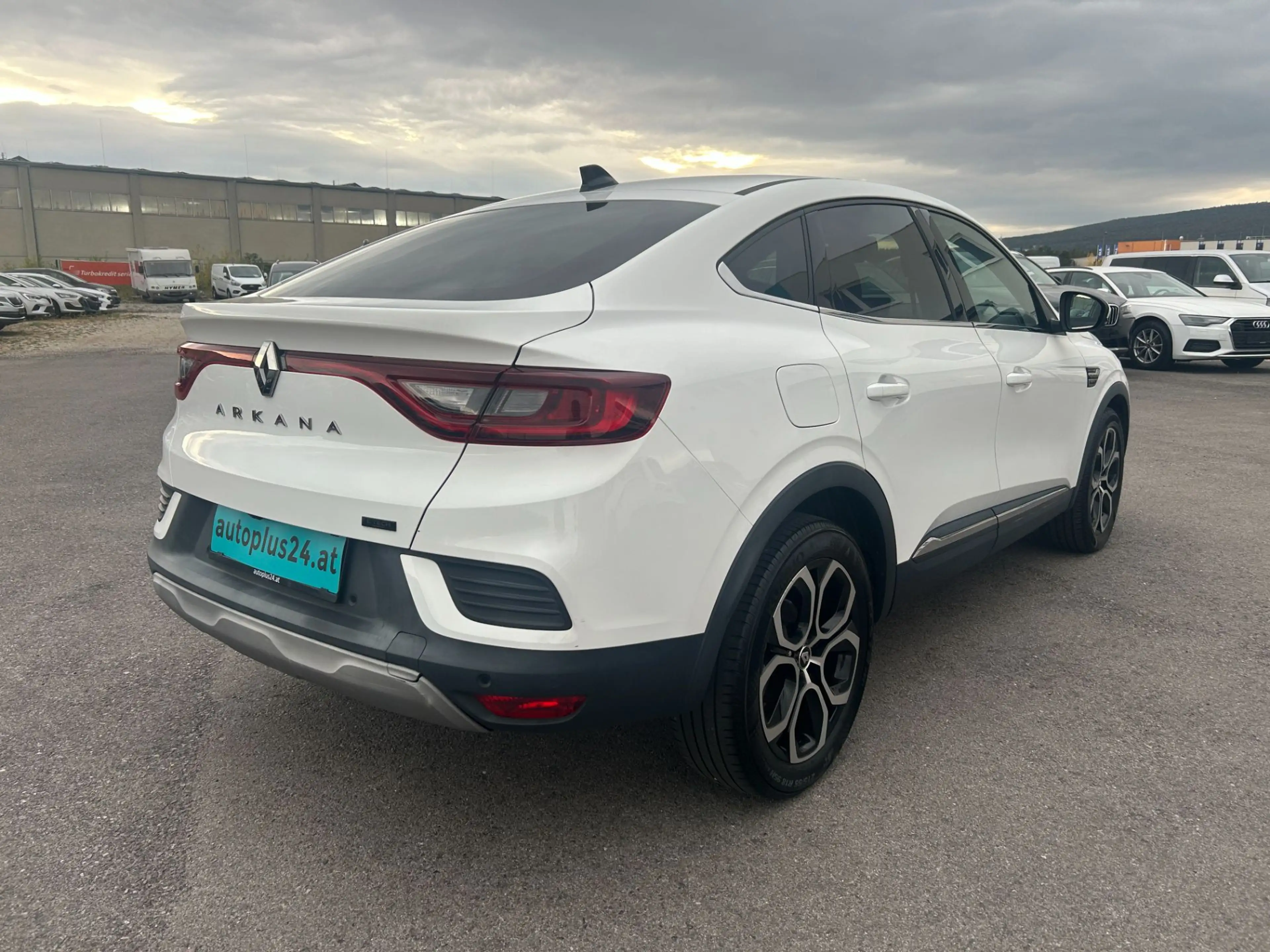 Renault Arkana E-Tech Hybrid 145 Techno Aut. — photo 4