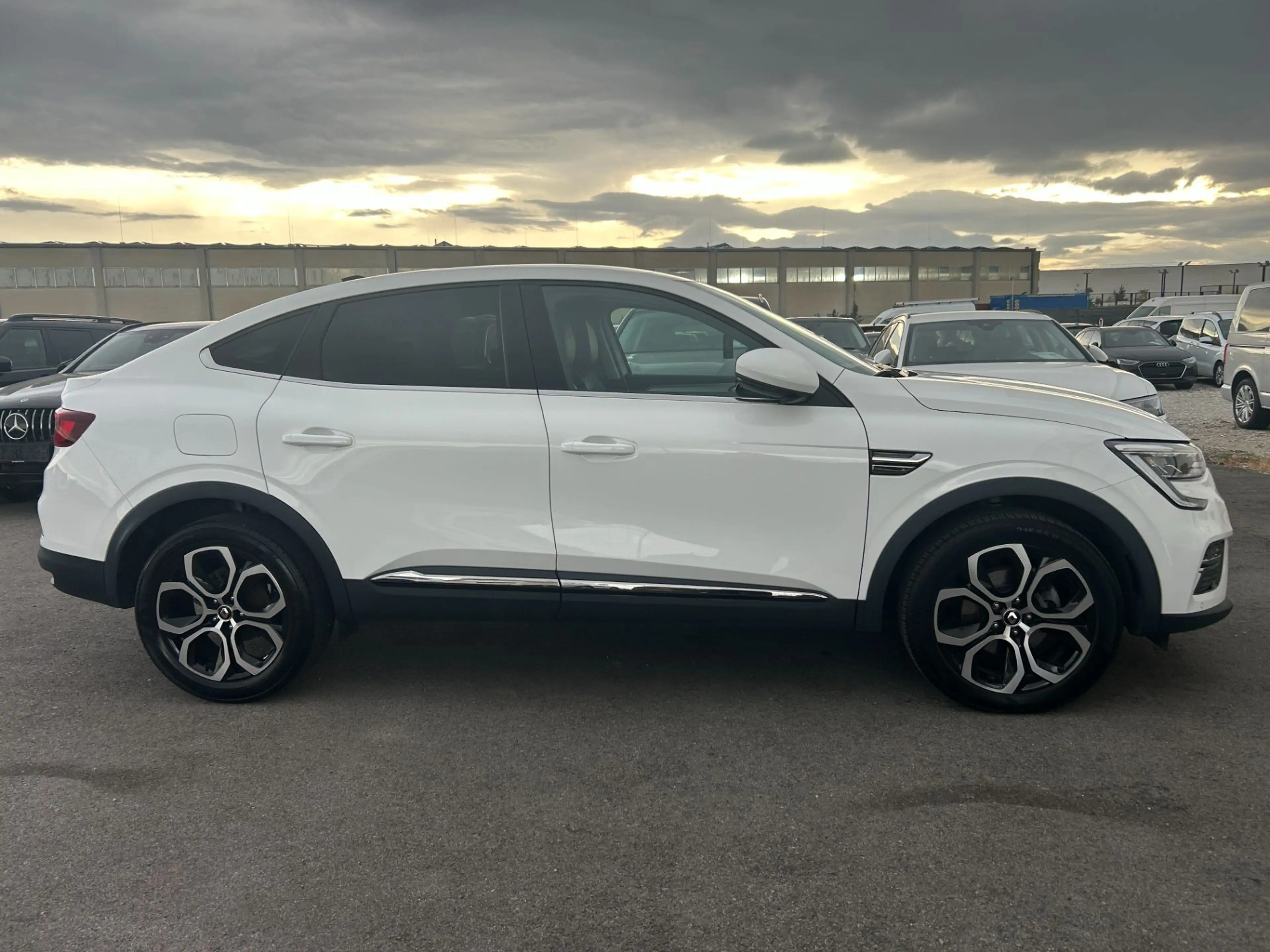 Renault Arkana E-Tech Hybrid 145 Techno Aut. — photo 7