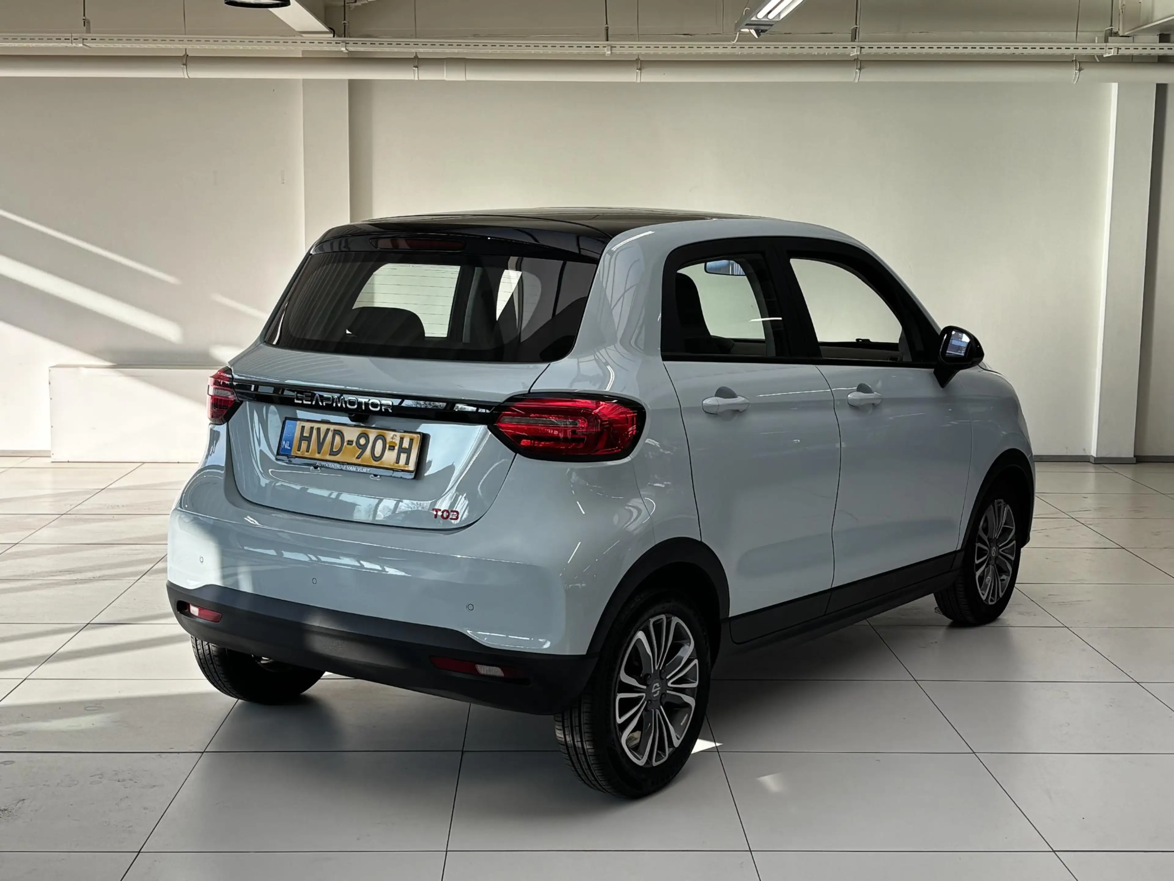 Leapmotor T03 Design 37.3 kWh Navigatie — photo 5