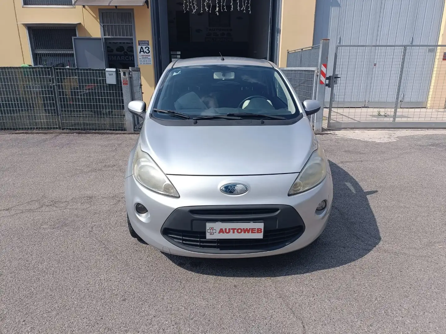 Ford Ka/Ka+ 1.2 Titanium 69cv Grey - 1