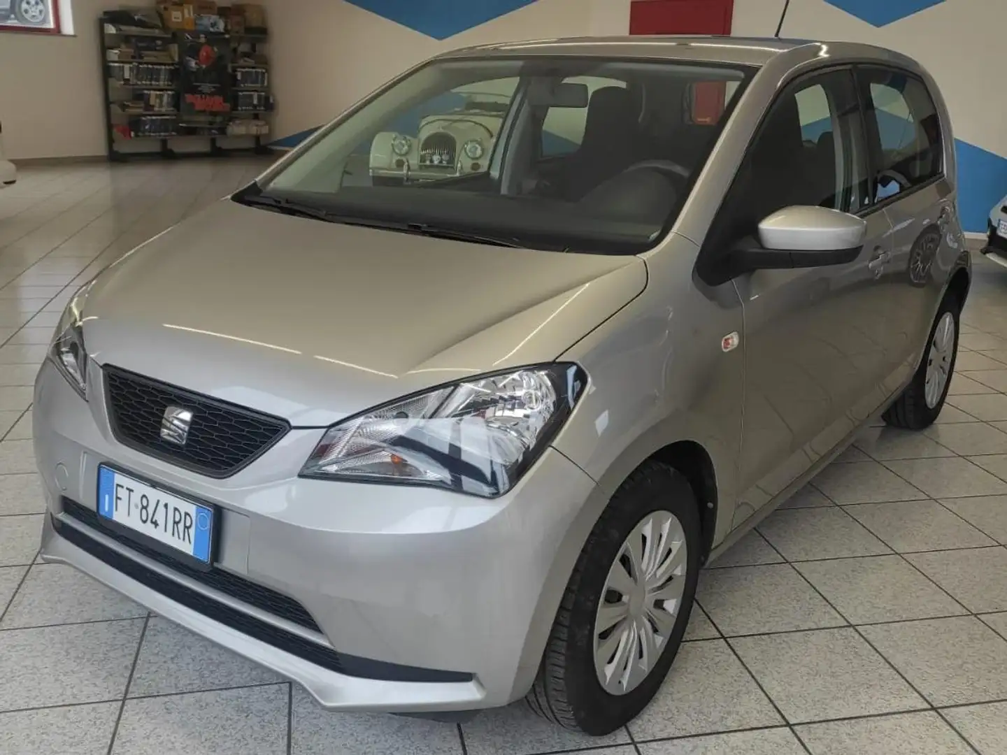SEAT Mii 5 PORTE 1.0 ecofuel 68cv BENZINA / METANO Argento - 2