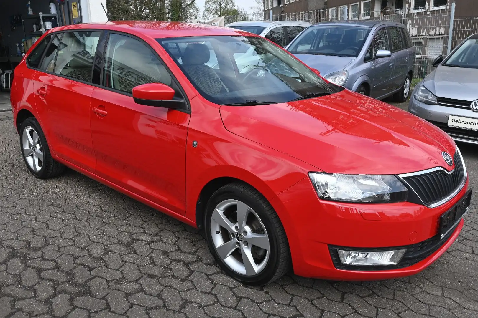 Skoda Rapid/Spaceback Spaceback*Automatik*1.Hand*Erst.53tkm*PDC Rot - 2