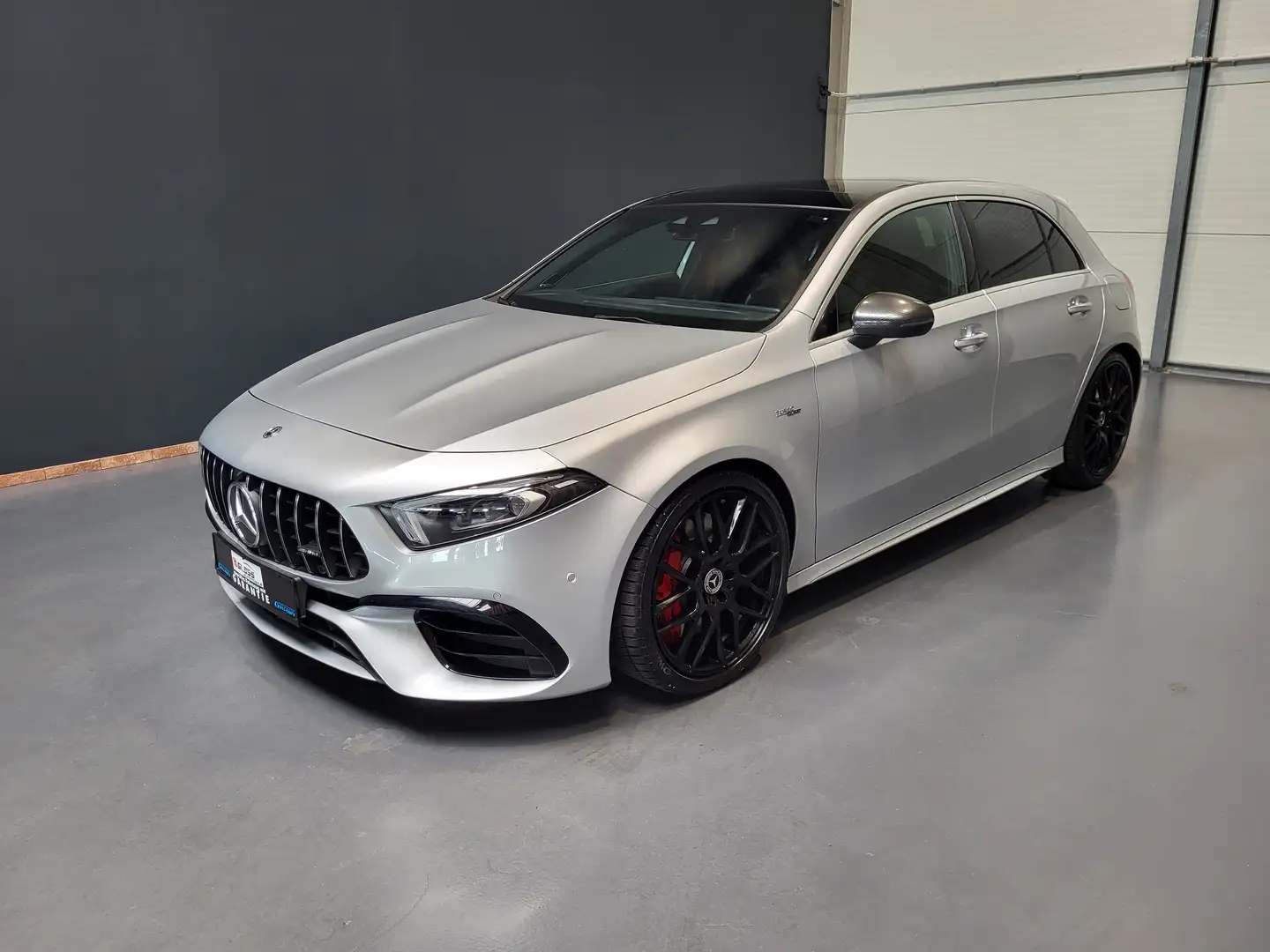 Mercedes-Benz A 45 AMG s 4Matic *TOP Ausstattung* Argent - 1