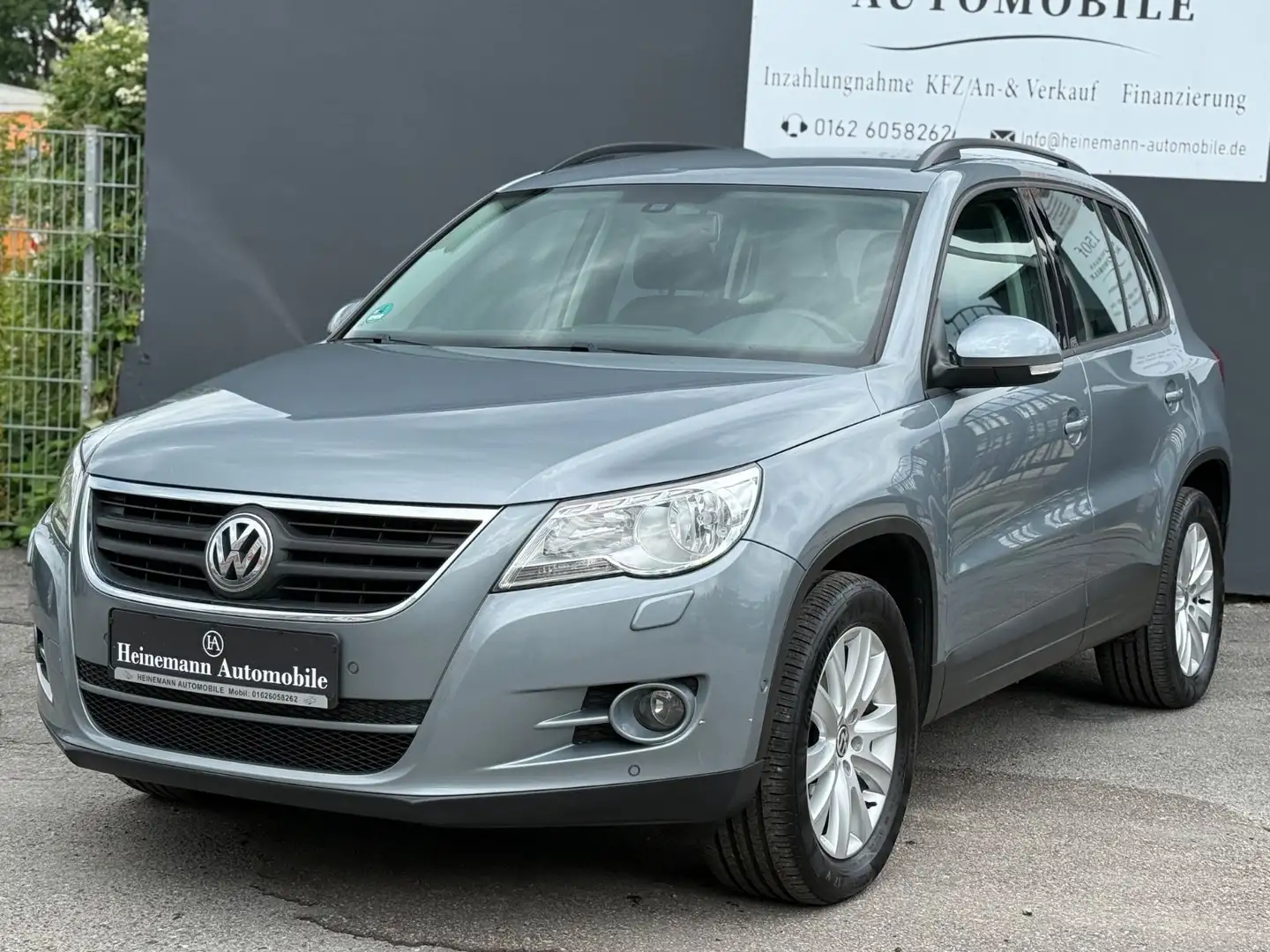 Volkswagen Tiguan 1.4 TSI 4Motion *2-HAND*PDC*ALU*KLIMA*SHZ Gris - 1