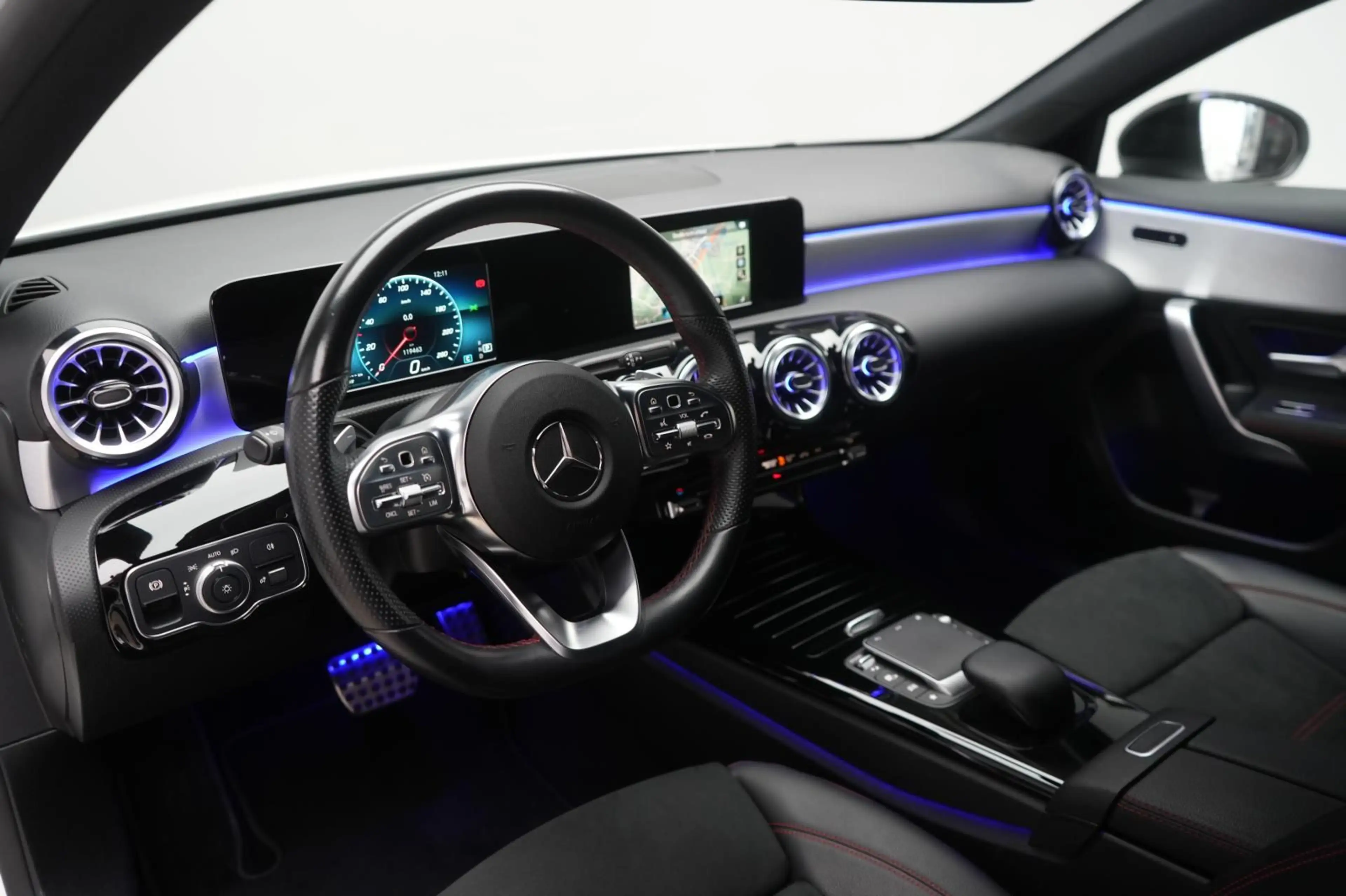Mercedes-Benz A 220 d 8G-DCT AMG CarPlay/Temp/Kamera/Lane — photo 12