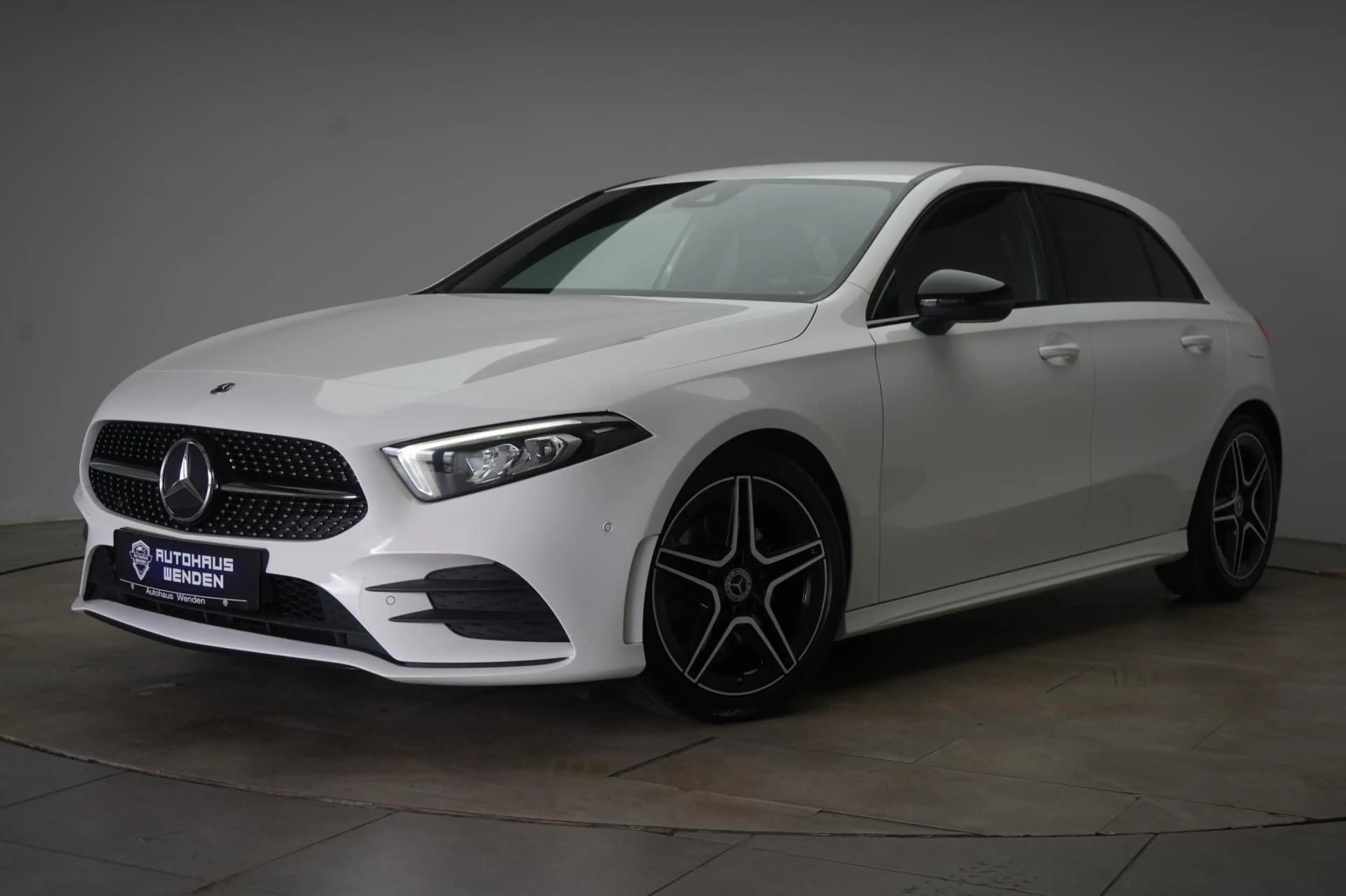 Mercedes-Benz A 220 d 8G-DCT AMG CarPlay/Temp/Kamera/Lane — photo 3
