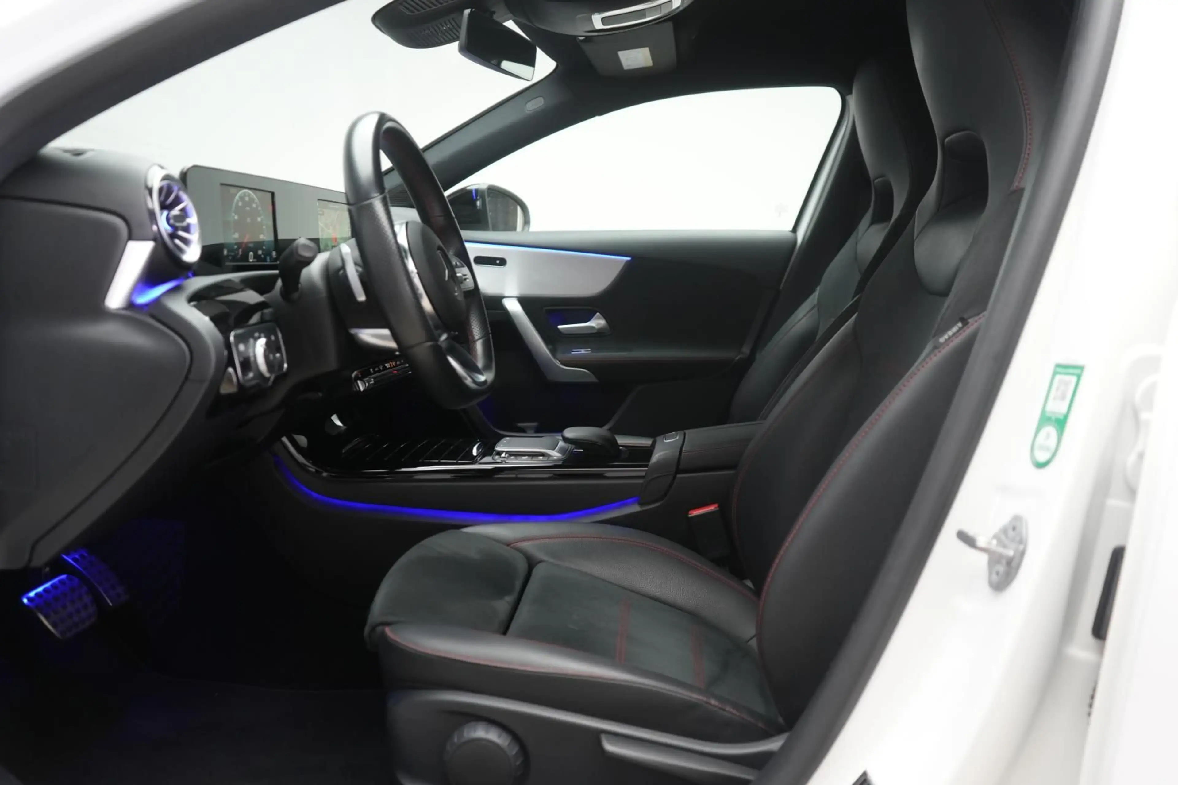 Mercedes-Benz A 220 d 8G-DCT AMG CarPlay/Temp/Kamera/Lane — photo 10