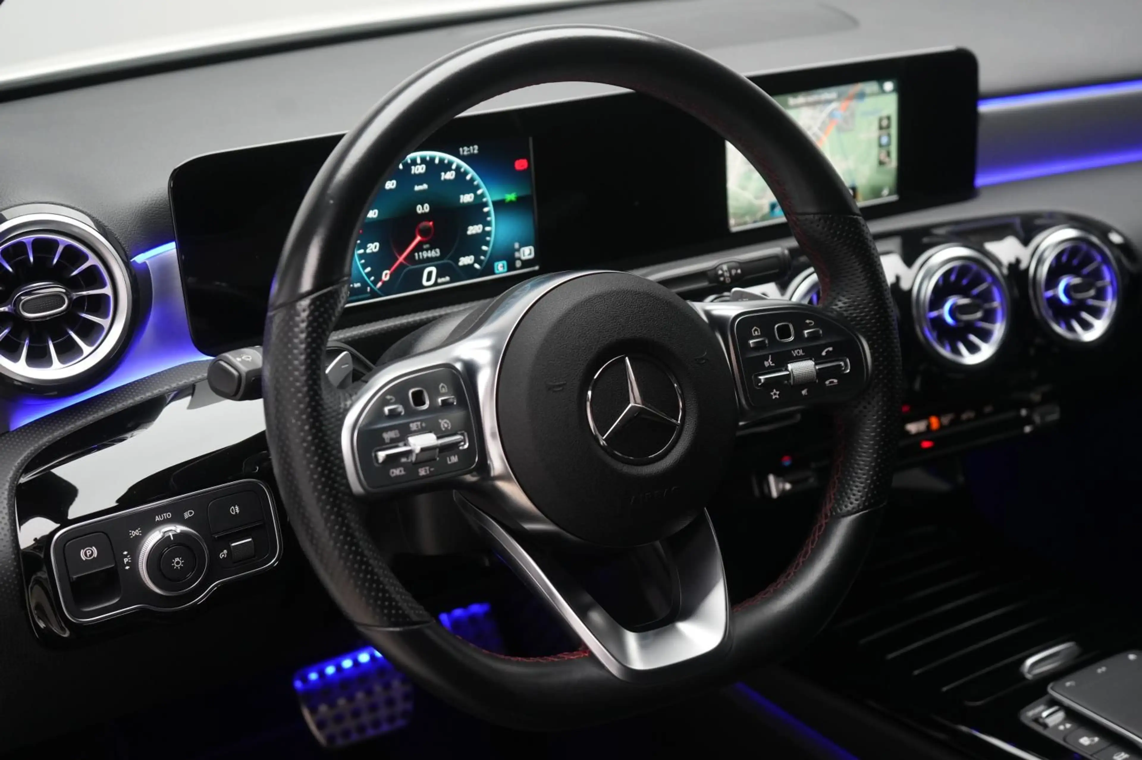 Mercedes-Benz A 220 d 8G-DCT AMG CarPlay/Temp/Kamera/Lane — photo 13