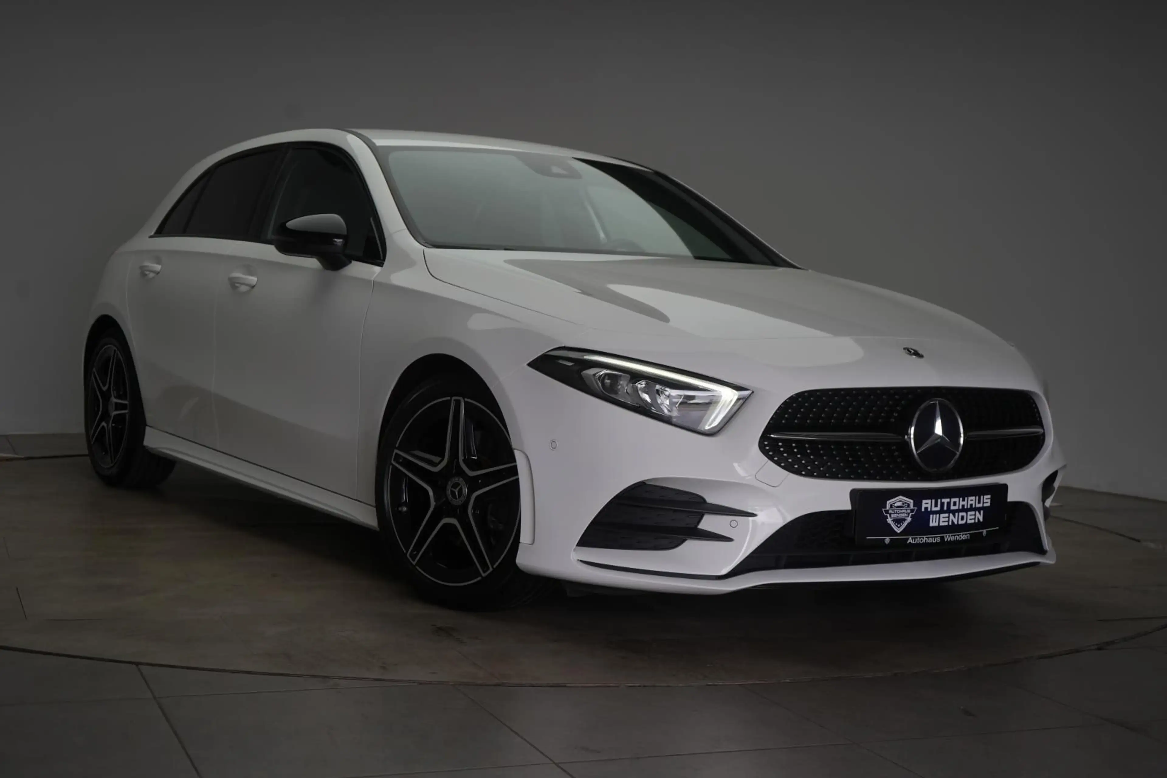 Mercedes-Benz A 220 d 8G-DCT AMG CarPlay/Temp/Kamera/Lane