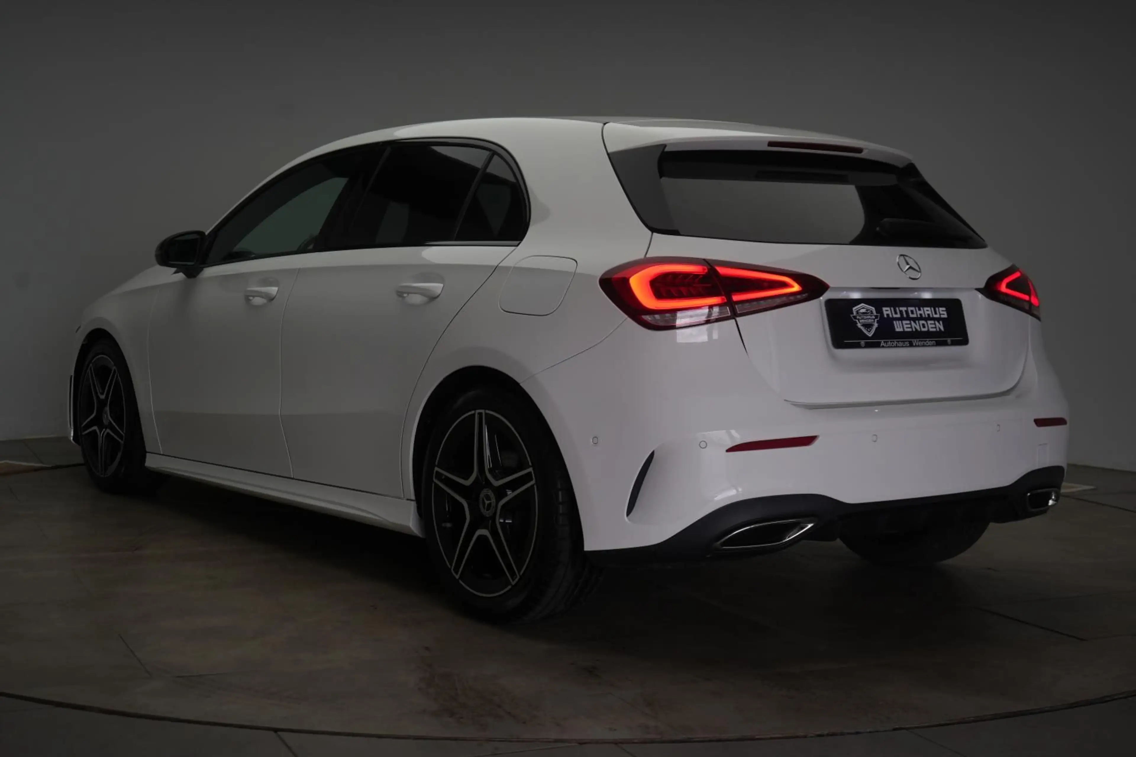 Mercedes-Benz A 220 d 8G-DCT AMG CarPlay/Temp/Kamera/Lane — photo 4