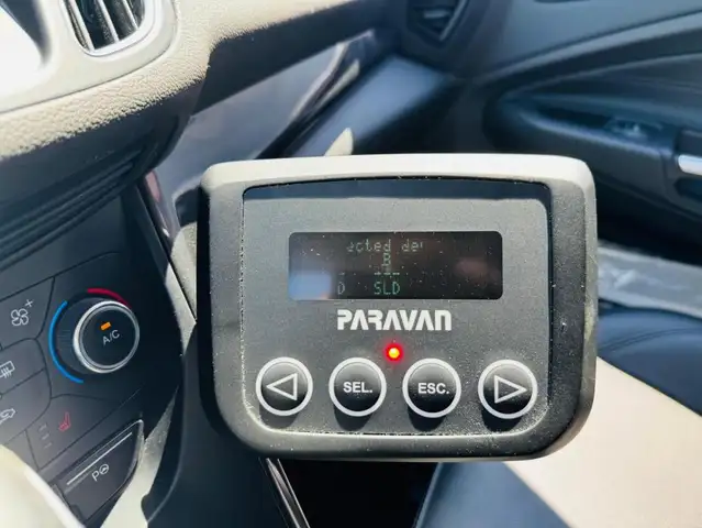 Ford C-Max view 13