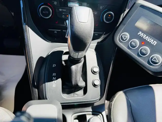 Ford C-Max view 12