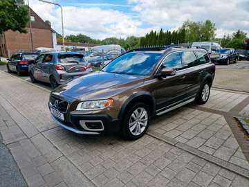 Momentum AWD D5*STDHZ*AHK*BLIS*ACC*POLESTAR