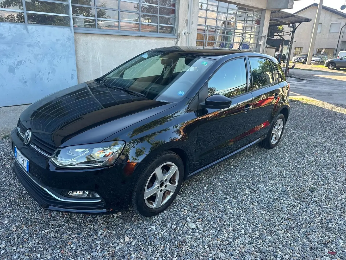 Volkswagen Polo 5p 1.4 tdi Comfortline Schwarz - 1