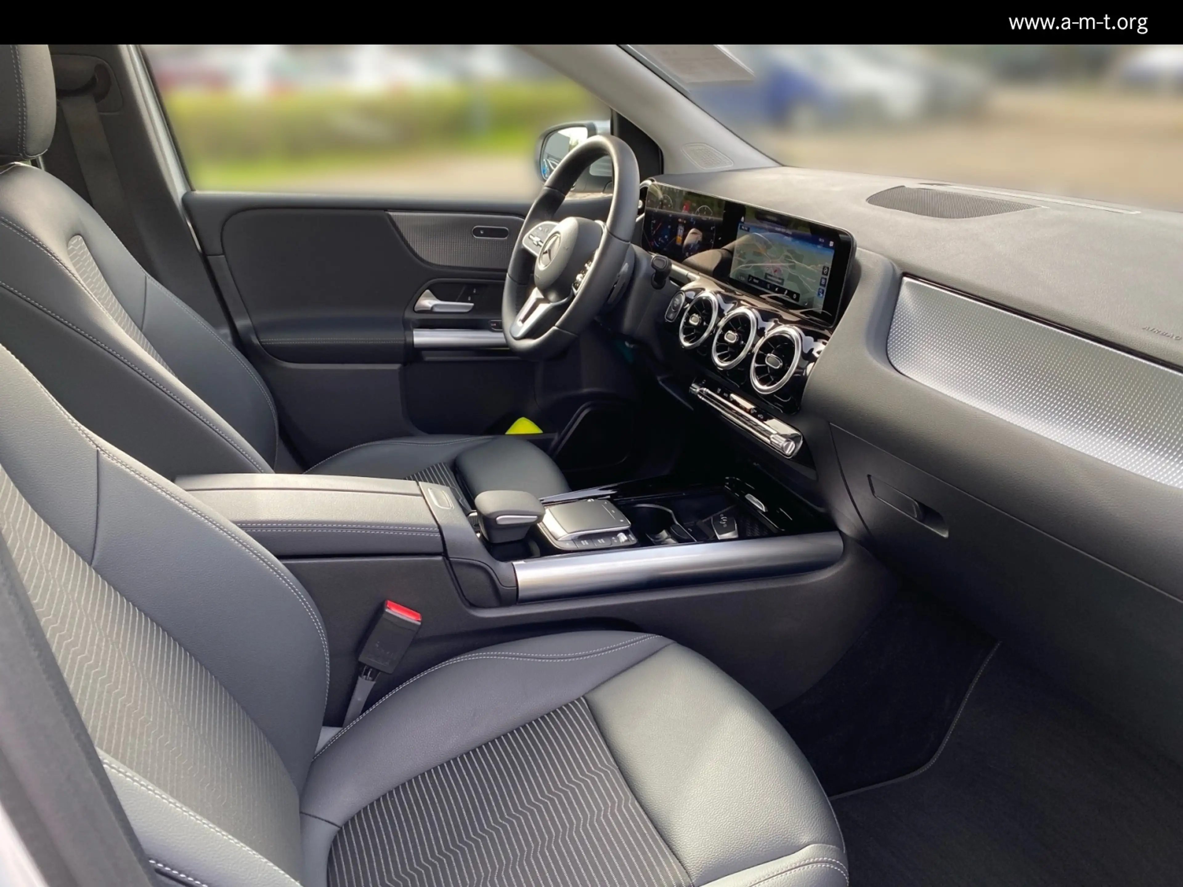 Mercedes-Benz B 180 B 180 Progressive+Pano+AHK+LED+Kamera+HighEnd Navi — photo 14