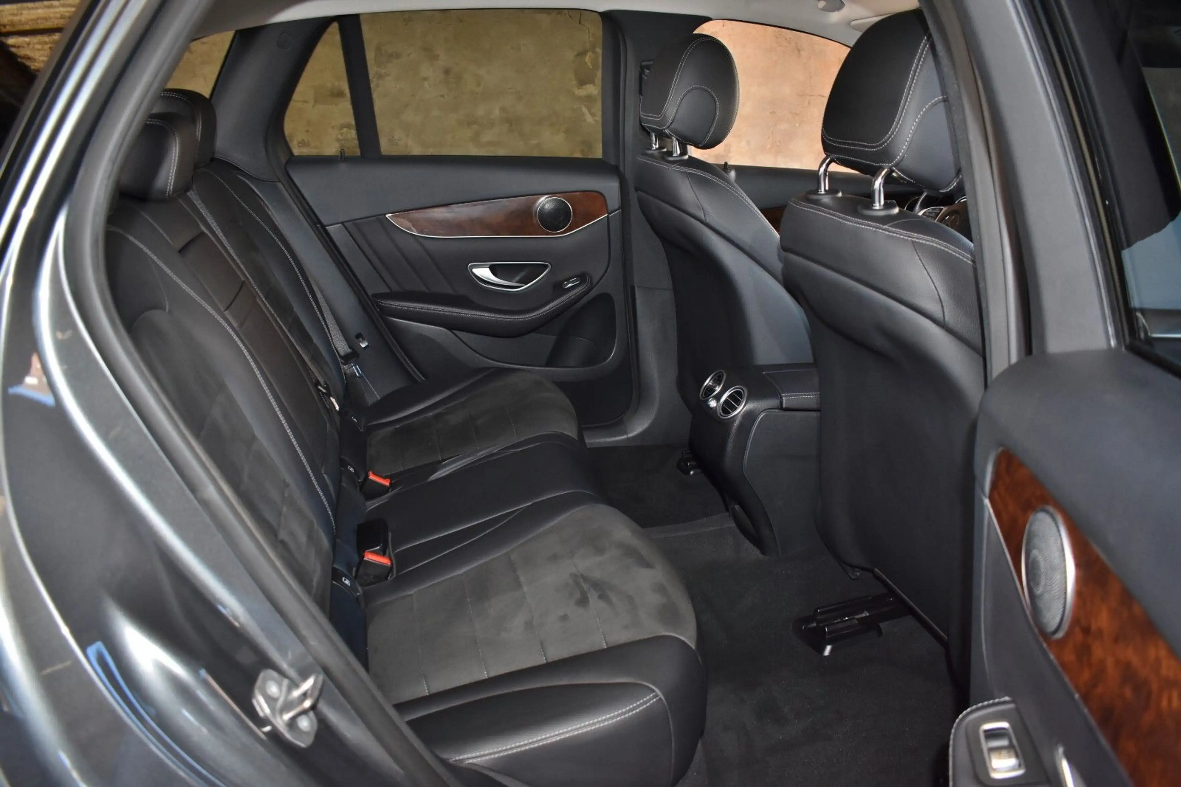 Mercedes-Benz GLC 250 4M AMGLINE AIRMATIC LED ALCANTARA KAMERA — photo 14