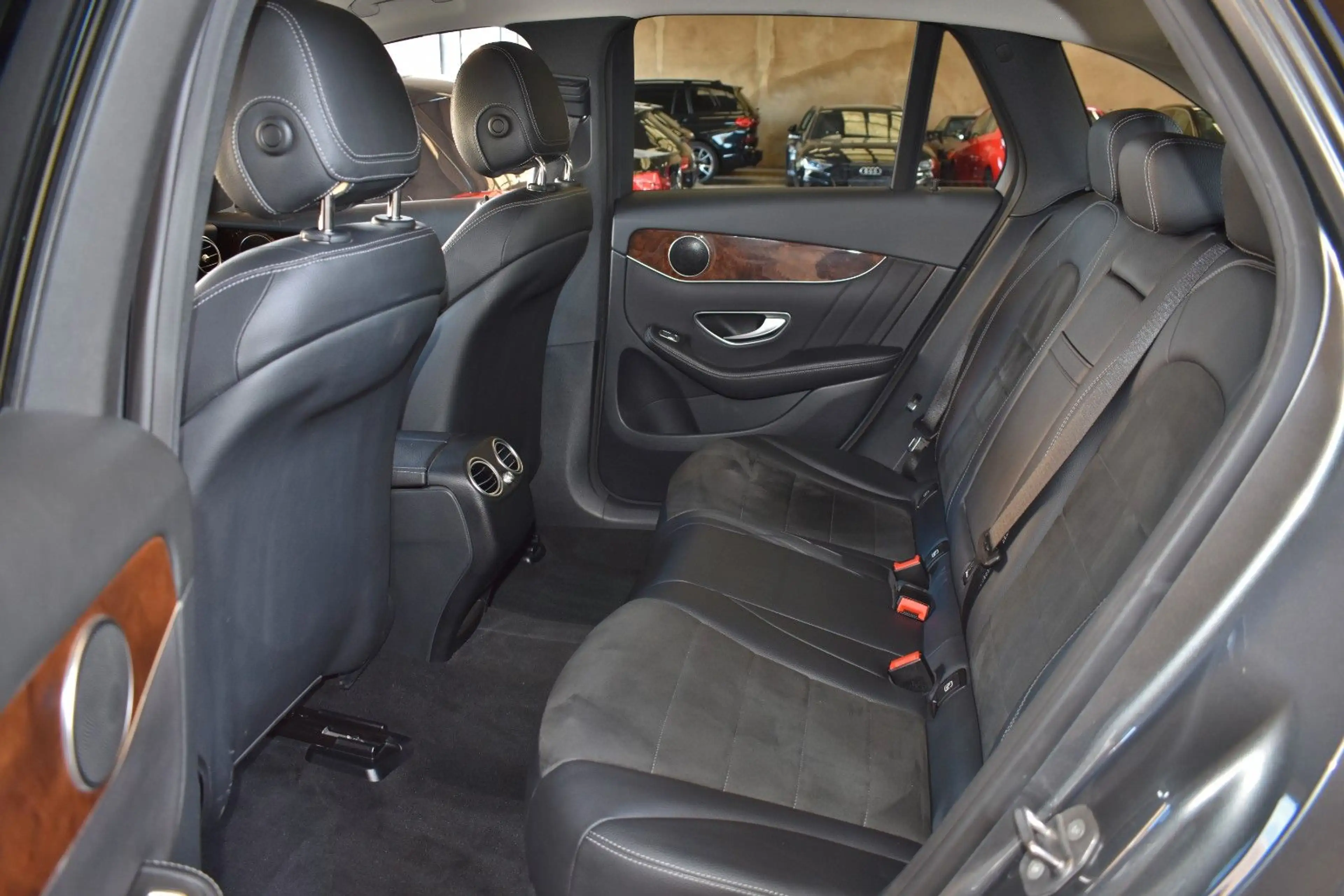 Mercedes-Benz GLC 250 4M AMGLINE AIRMATIC LED ALCANTARA KAMERA — photo 15