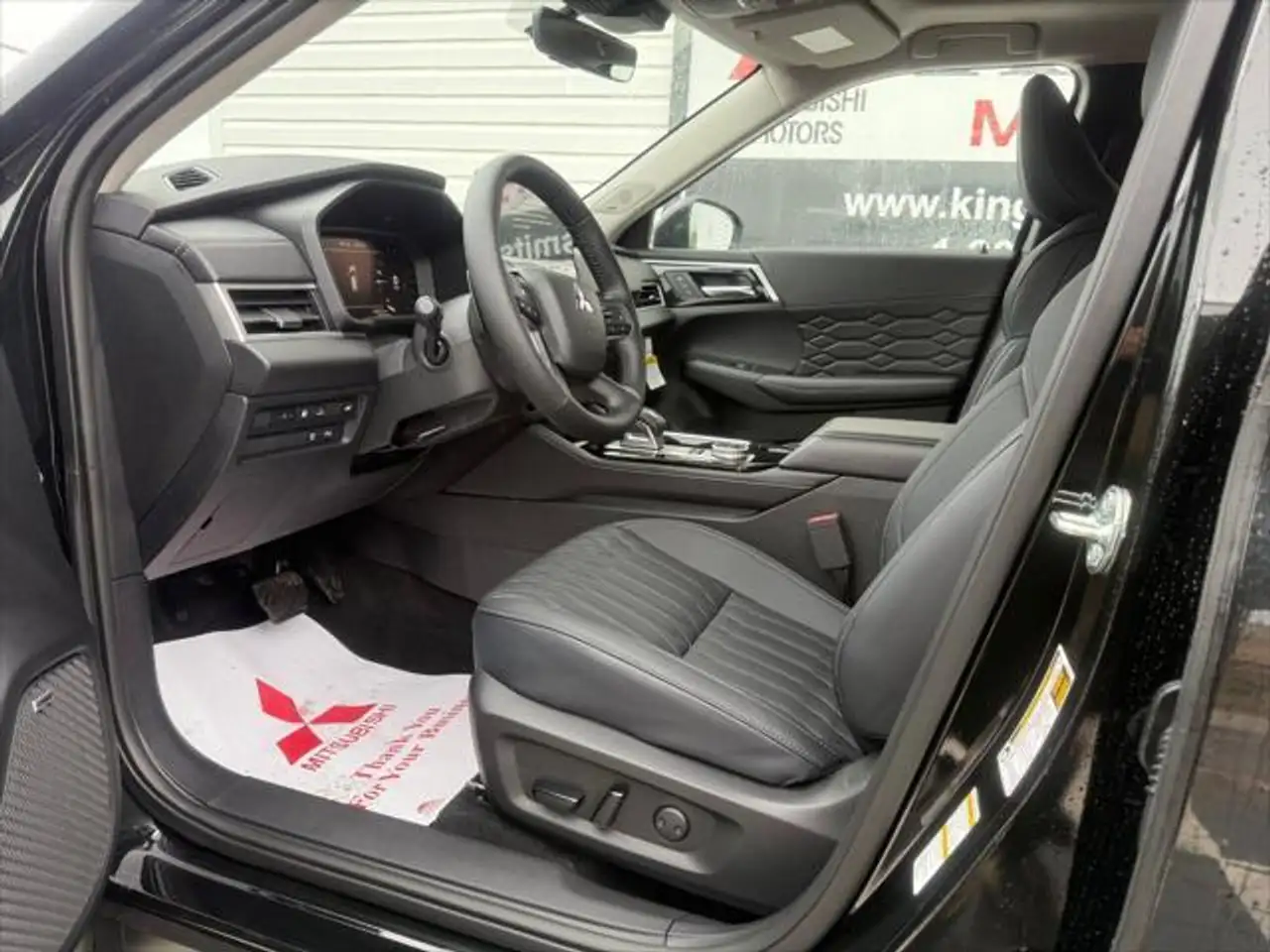 Mitsubishi Outlander fotografie Mitsubishi Outlander