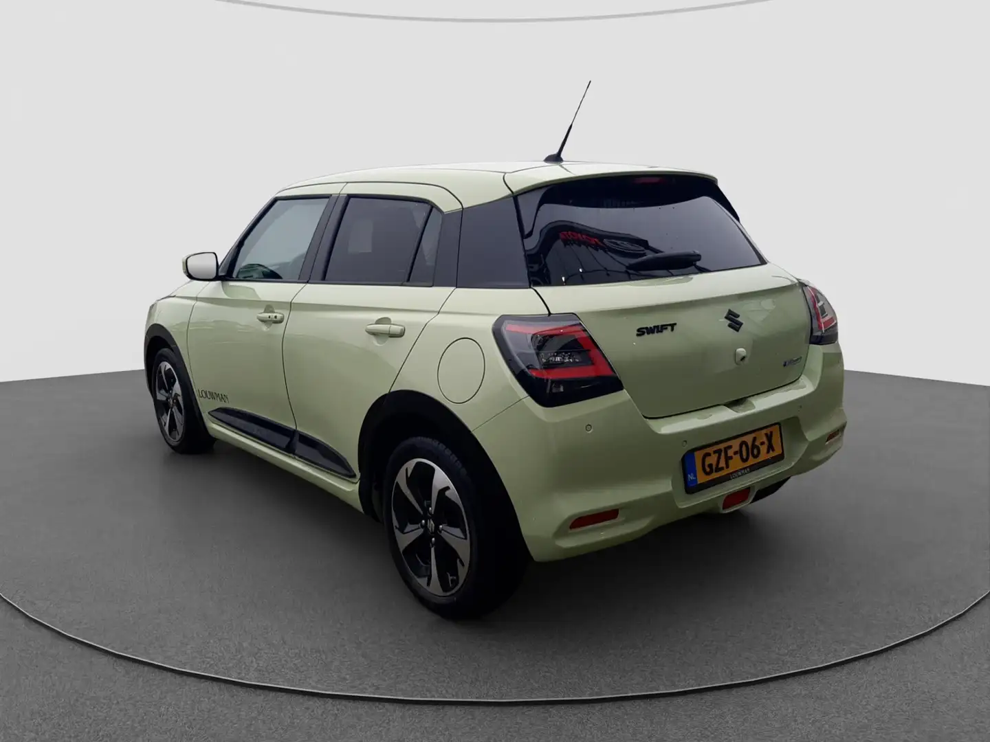 Suzuki Swift 1.2 Style Smart Hybrid *DEMO* Amarillo - 2
