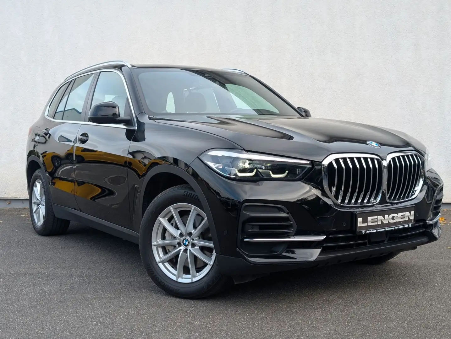 BMW X5 xDrive 30 d Schwarz - 1