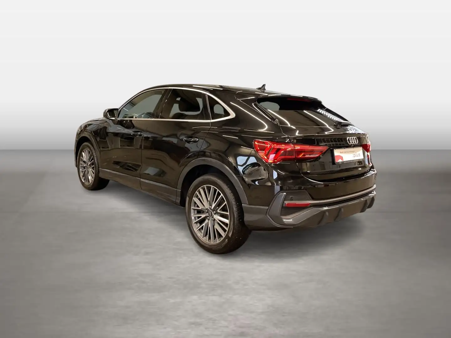 Audi Q3 Sportback 45 TFSI e S tronic 2xKlima ACC AHK Schwarz - 2