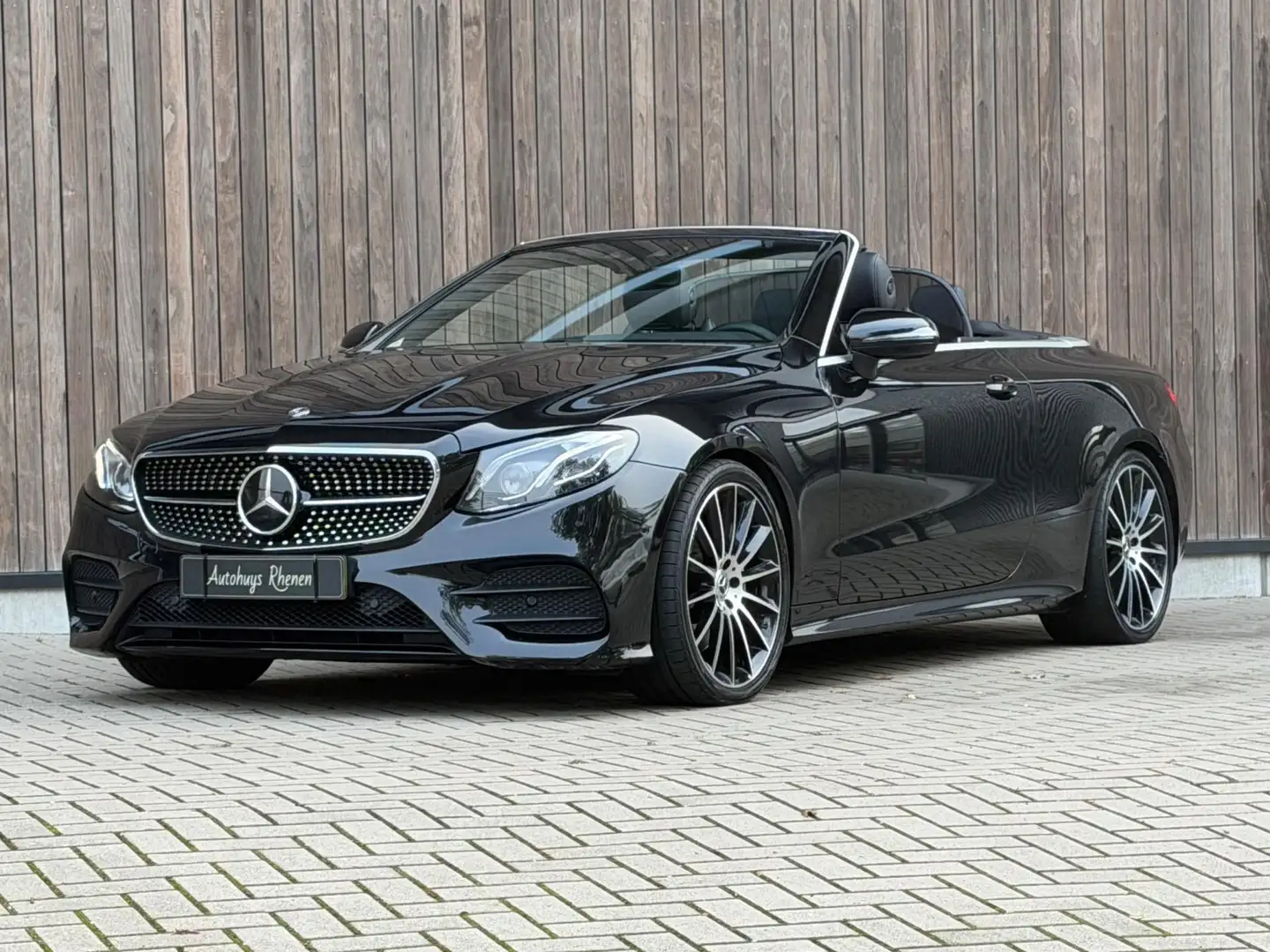 Mercedes-Benz E 400 Cabrio 4MATIC 25th Anniversary Edition Zwart - 2
