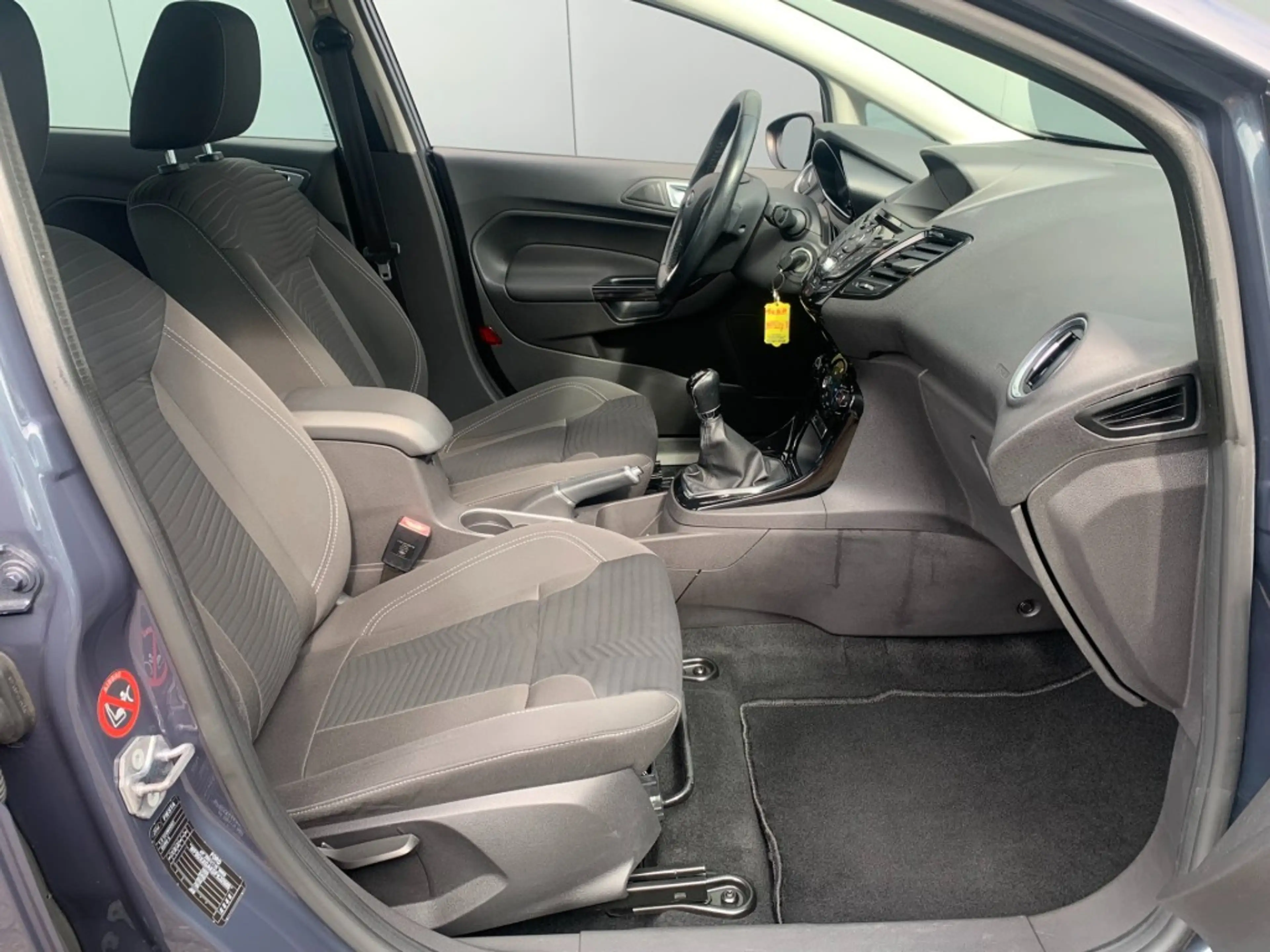 Ford Fiesta 1.0 EcoBoost Titanium met nw. distributie! — photo 12