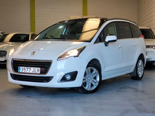 Peugeot 5008 2.0 BlueHDi Style 7 pl. 150