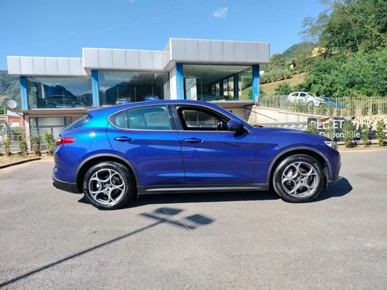 Alfa Romeo Stelvio 2023