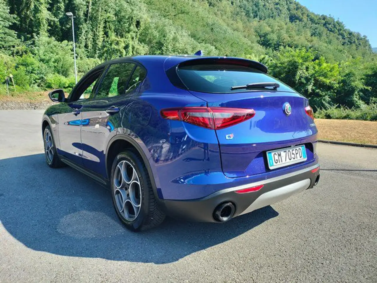 Alfa Romeo Stelvio 2023 — фото 8