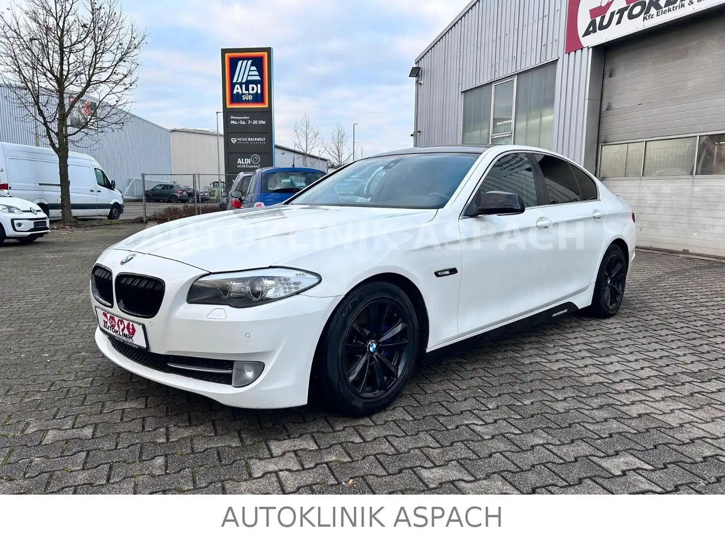 BMW 535 F10 535i Limousine ALPINWEISS N55B30 Weiß - 1