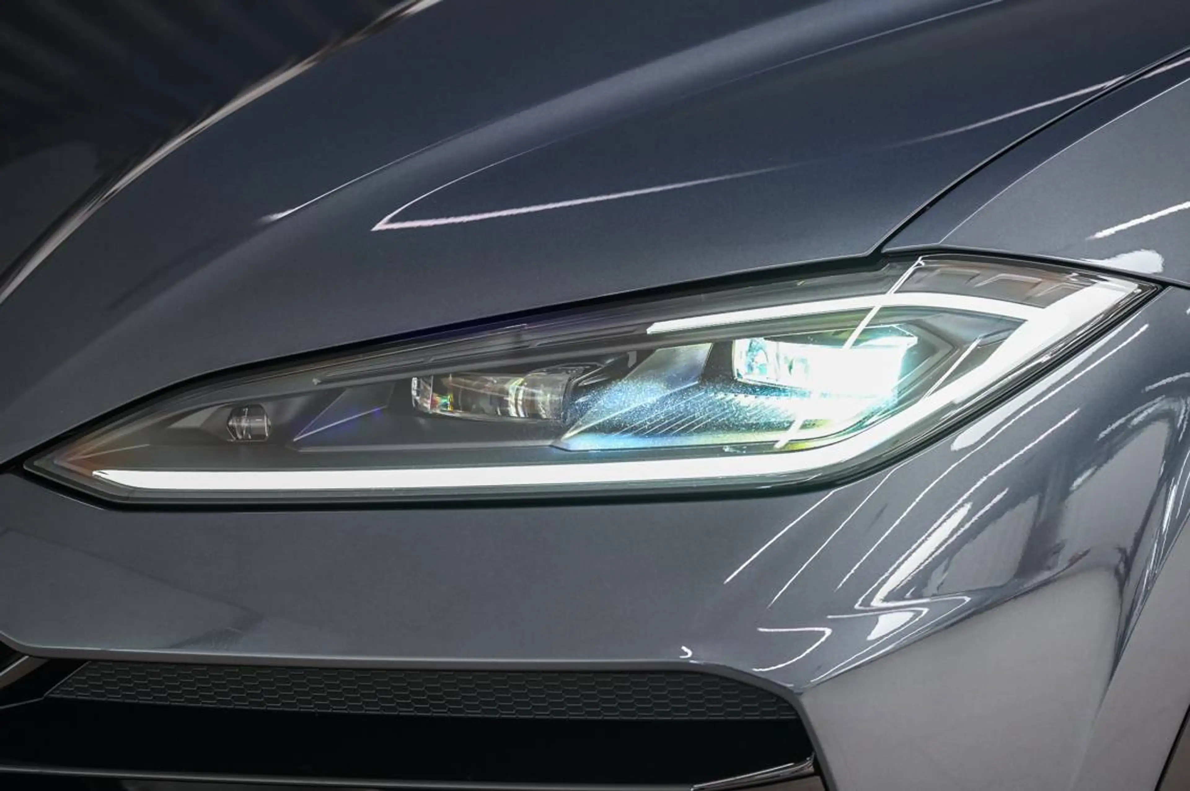 Lamborghini Urus Urus SE PHEV 4.0 BiTurbo V8 — photo 12