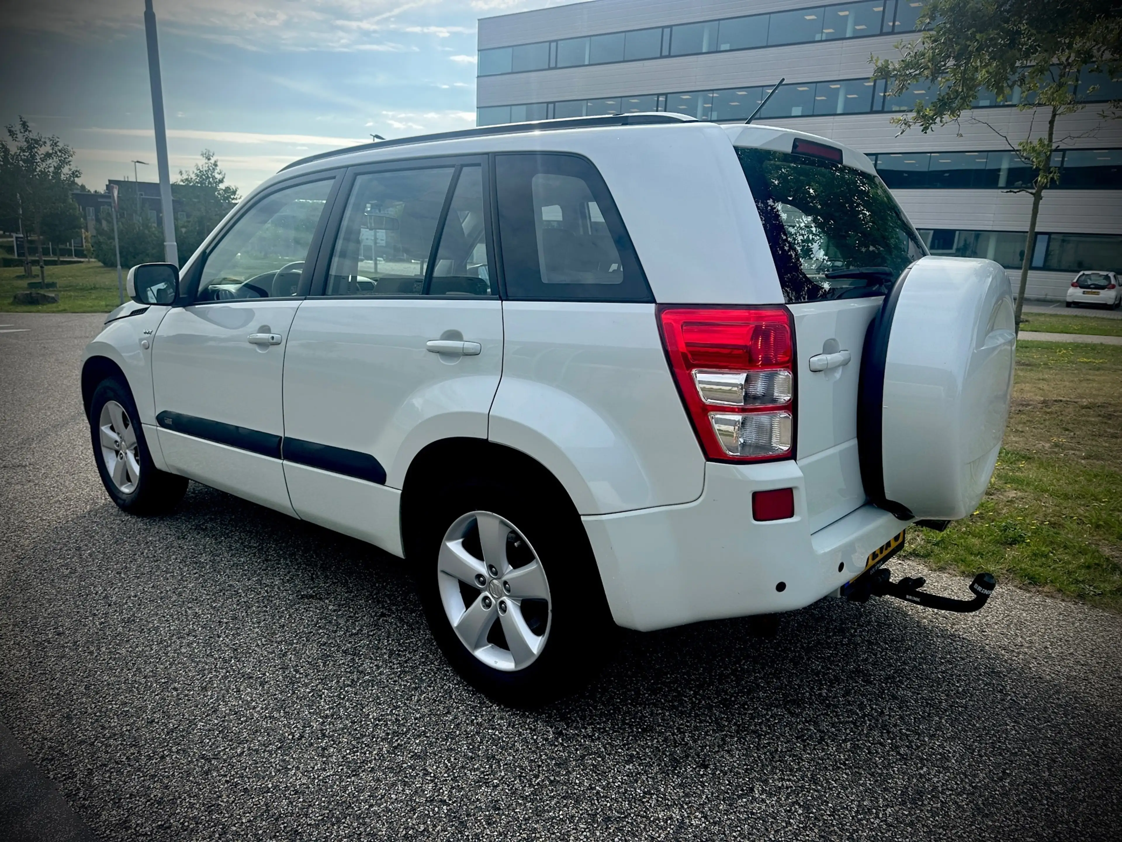 Suzuki Grand Vitara 2.4 Exclusive, AUTOMAAT, 4WD, LAGE KM, NIEUWE APK, — photo 5